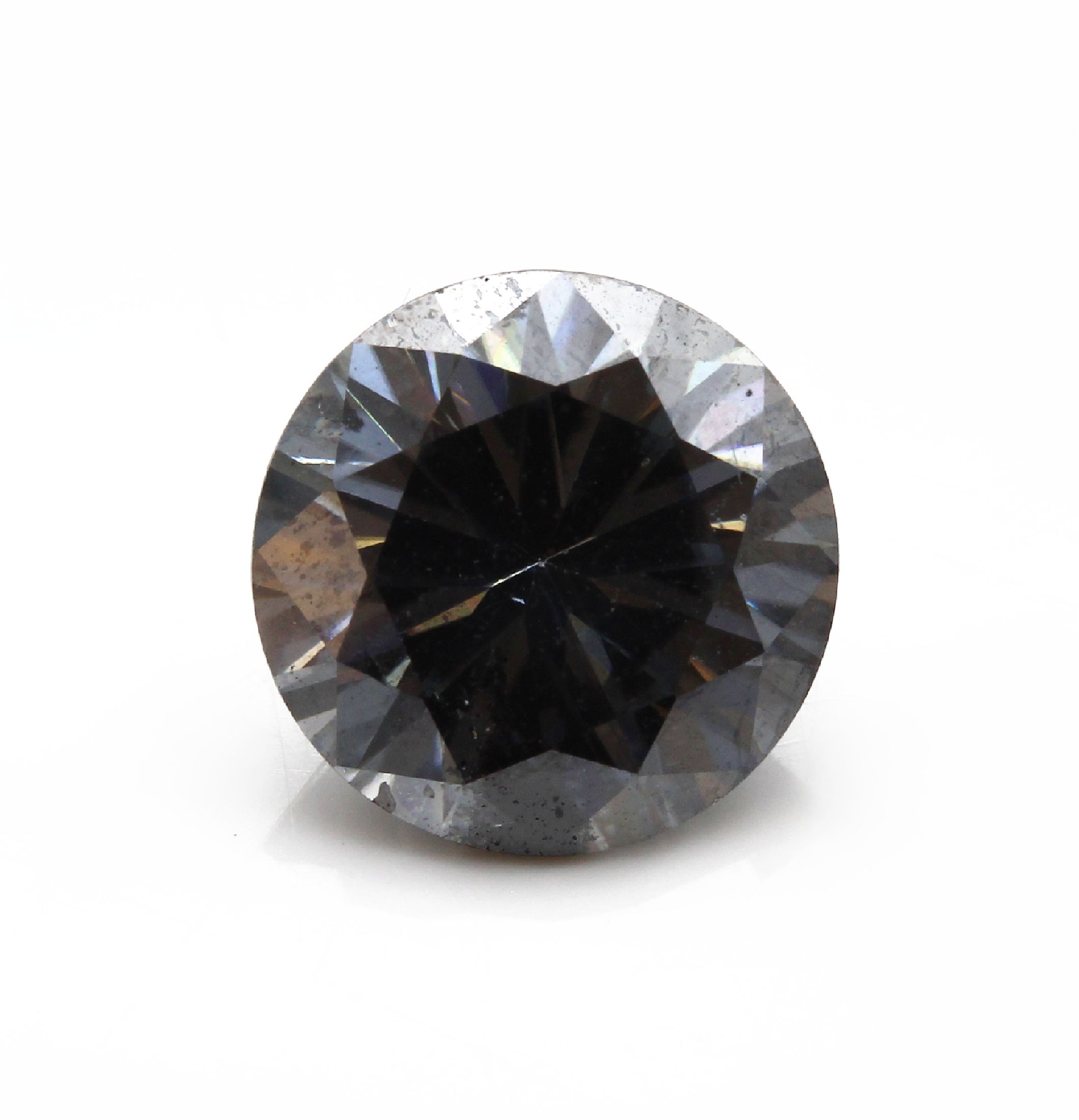 Detail d: Konvolut Moissanite: 4 rundfacett. bläulich grüne Moissanite zus. ca. 17.20 ct; 11 bunte rundfacett. Moissanite zus. ca. 17.20ct