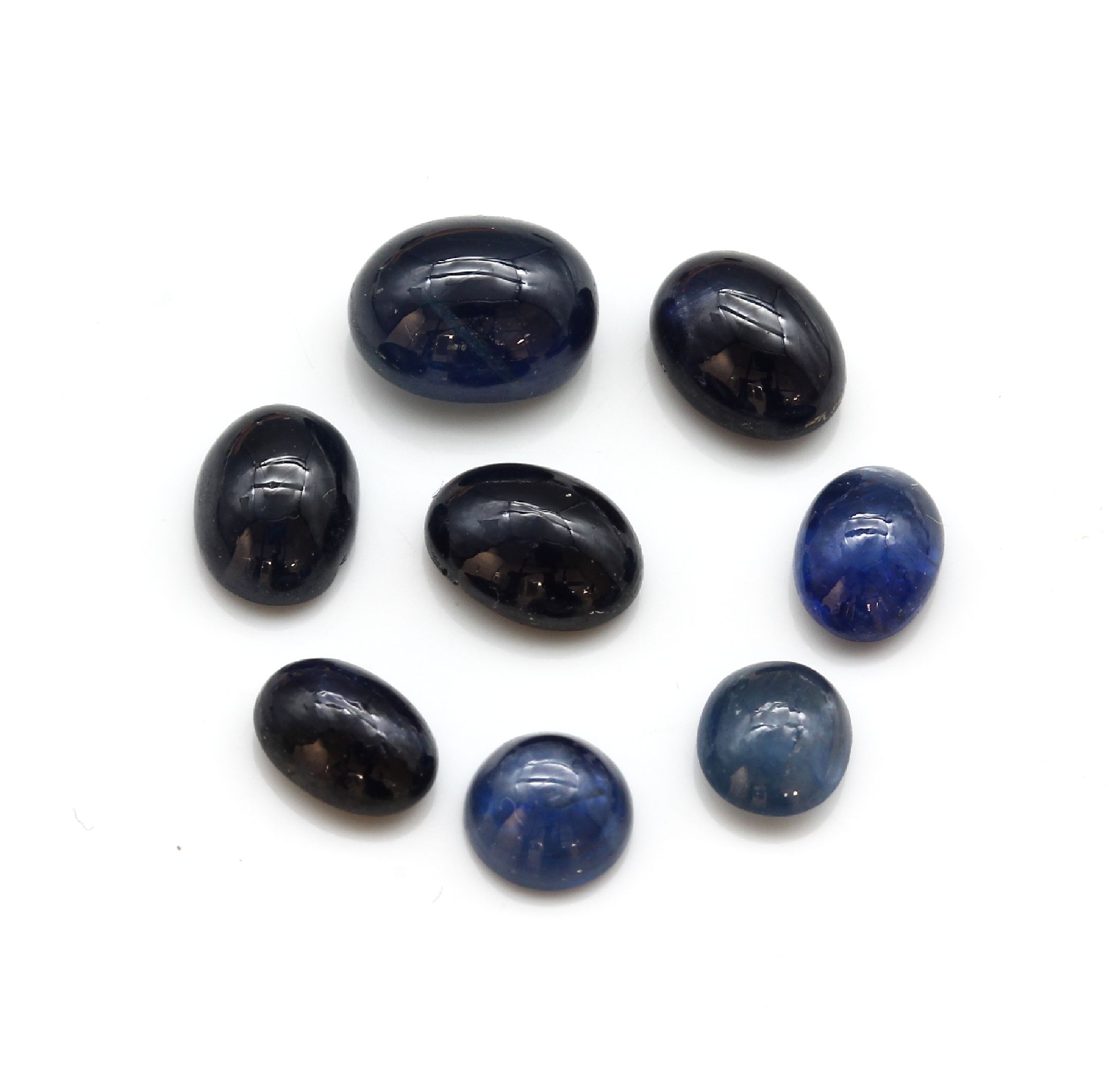 Detail a: Lot Saphir Cabochons zus. ca. 21.6 ct, versch. Größen und Blautöne