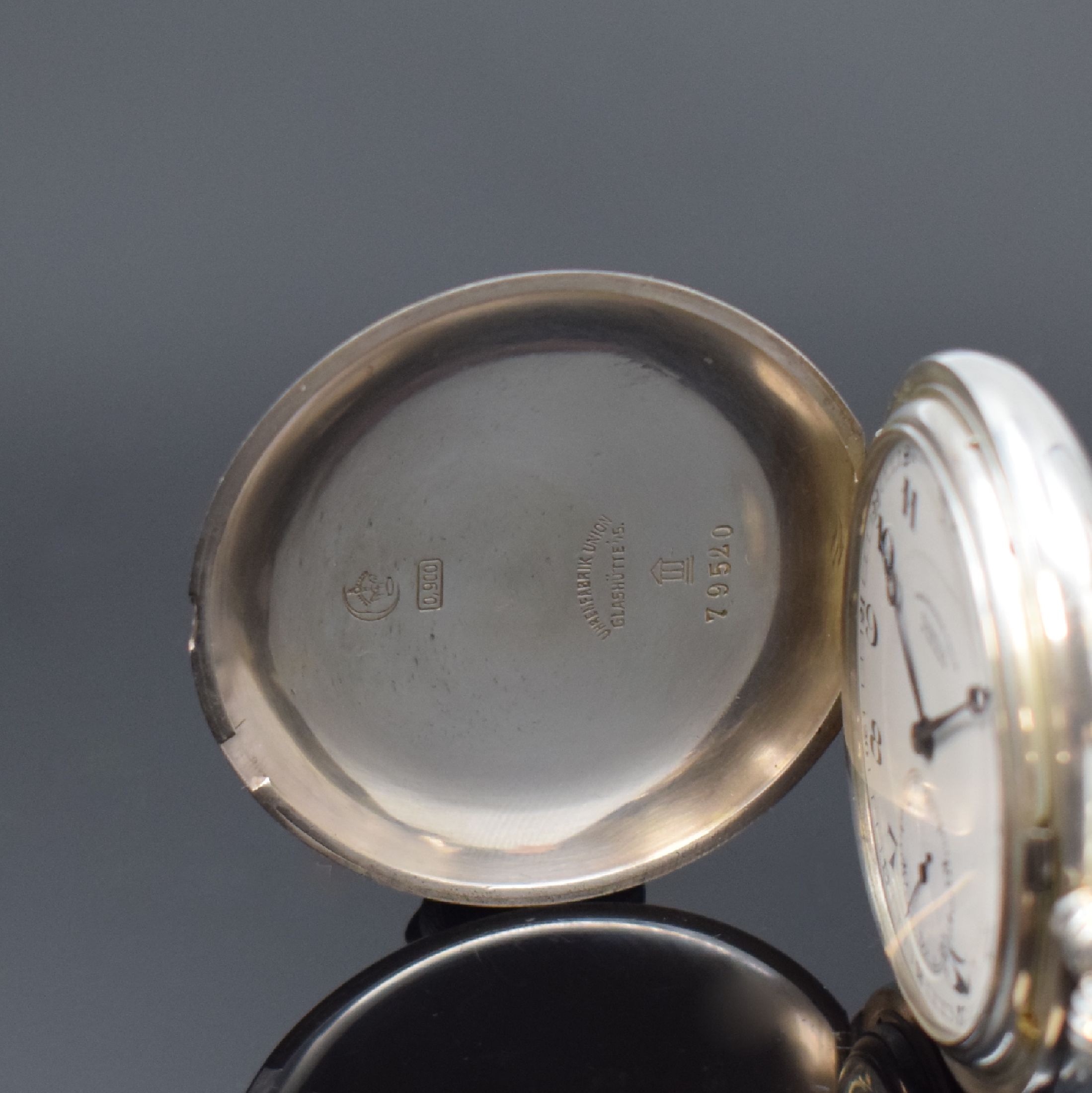Detail a: UHRENFABRIK UNION GLASHÜTTE schwere Herrensavonette in Silber, Deutschland um 1920, glattes Lucia-Geh., 2-tlg. Emailzifferbl. m. arab. Zahlen riss., ...