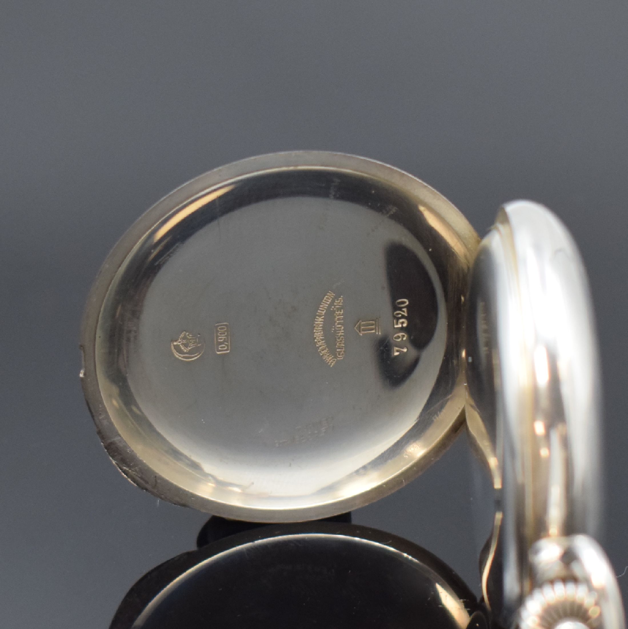 Detail c: UHRENFABRIK UNION GLASHÜTTE schwere Herrensavonette in Silber, Deutschland um 1920, glattes Lucia-Geh., 2-tlg. Emailzifferbl. m. arab. Zahlen riss., ...