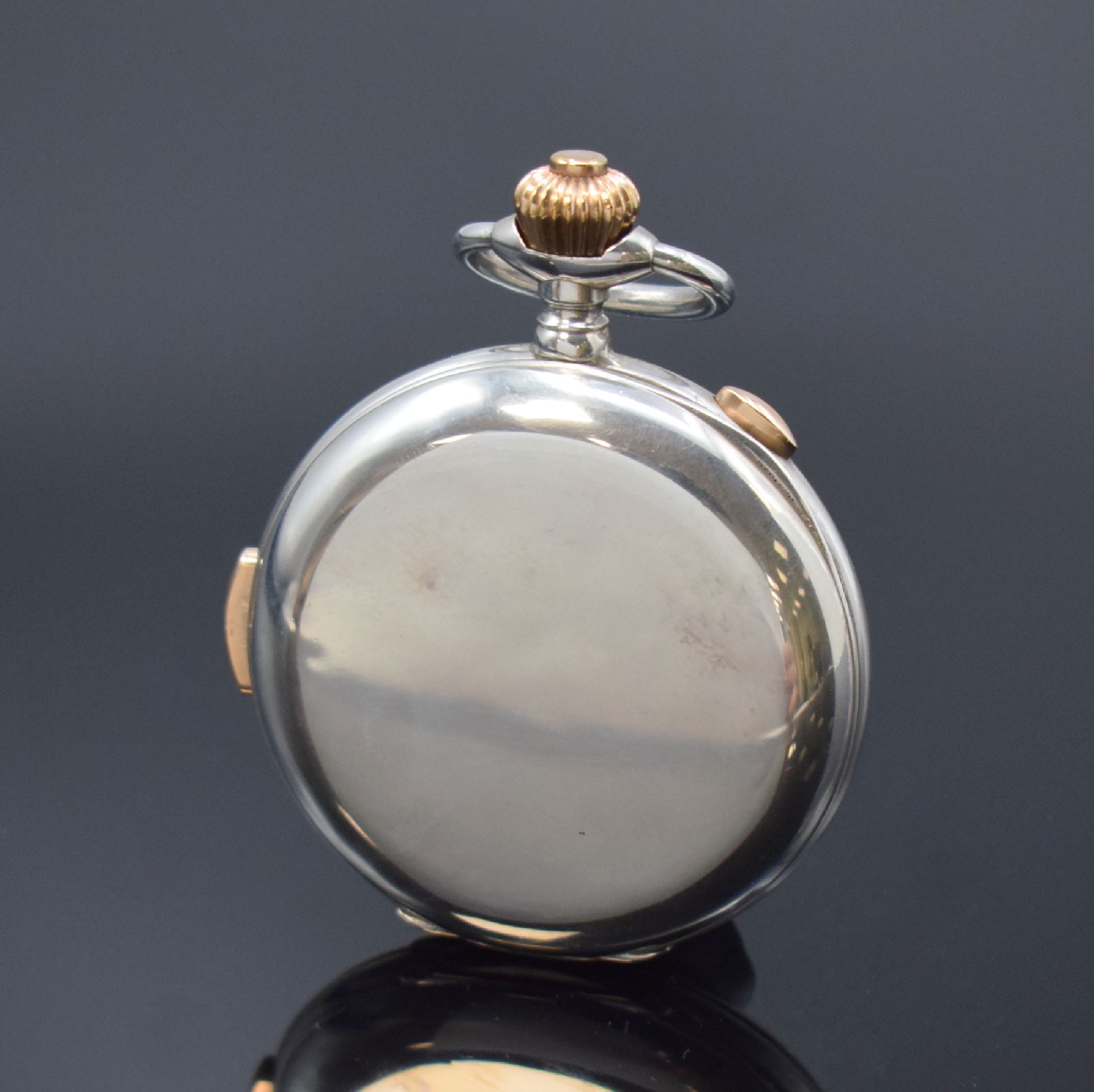 Detail c: Herrensavonette mit 1/4-Stunden-Repetition und Chronograph in Silber, Schweiz um 1900, glattes Geh. dell., Cuvette m. Medaillengrav., verg. Drücker ...