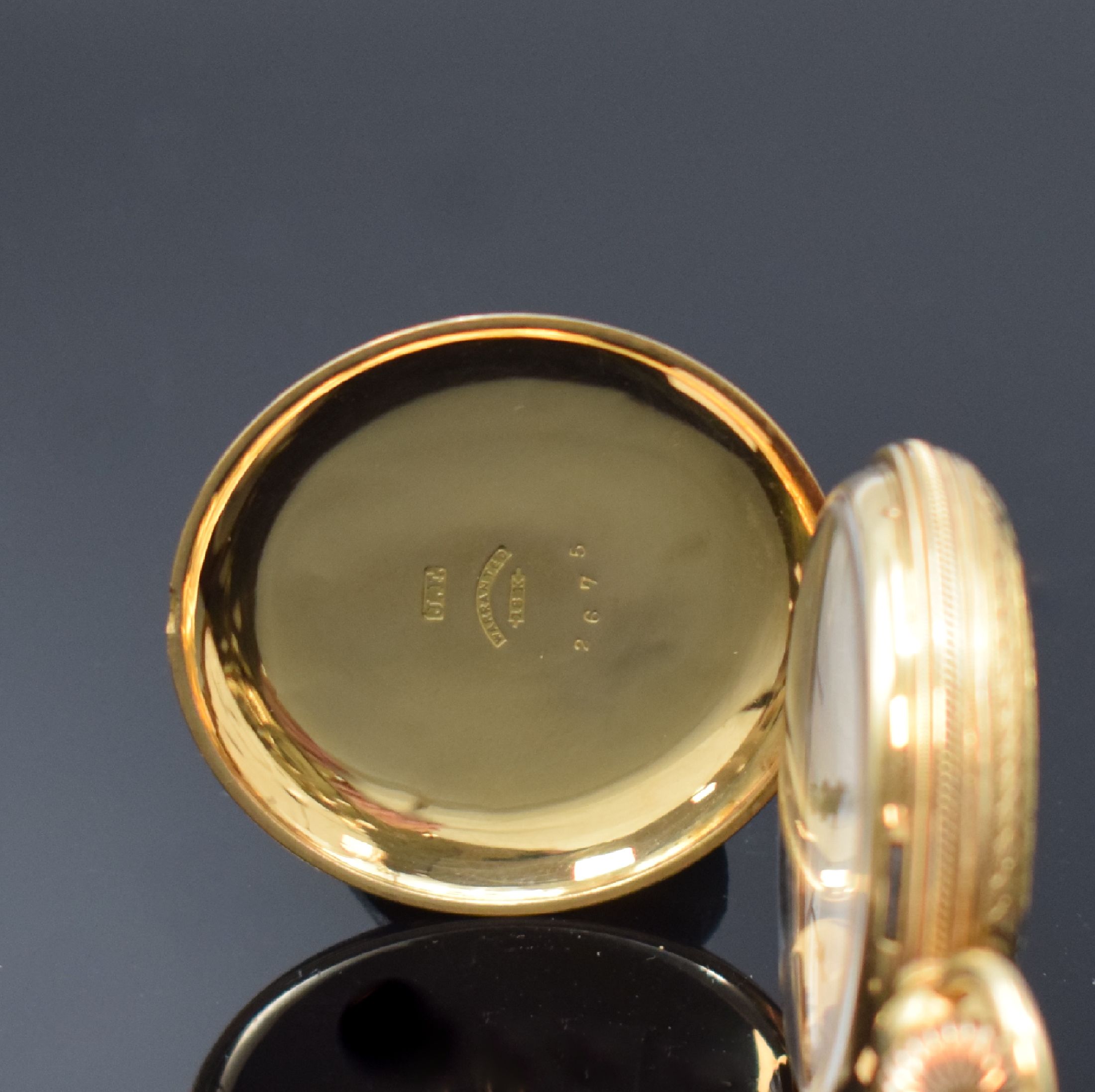 Detail a: LONGINES sehr frühe Savonette mit Schlüsselaufzug in GG 750/000 und Goldkette, Schweiz um 1875, vollgrav. u. partiell schwarz emaill. 3-Deckel ...