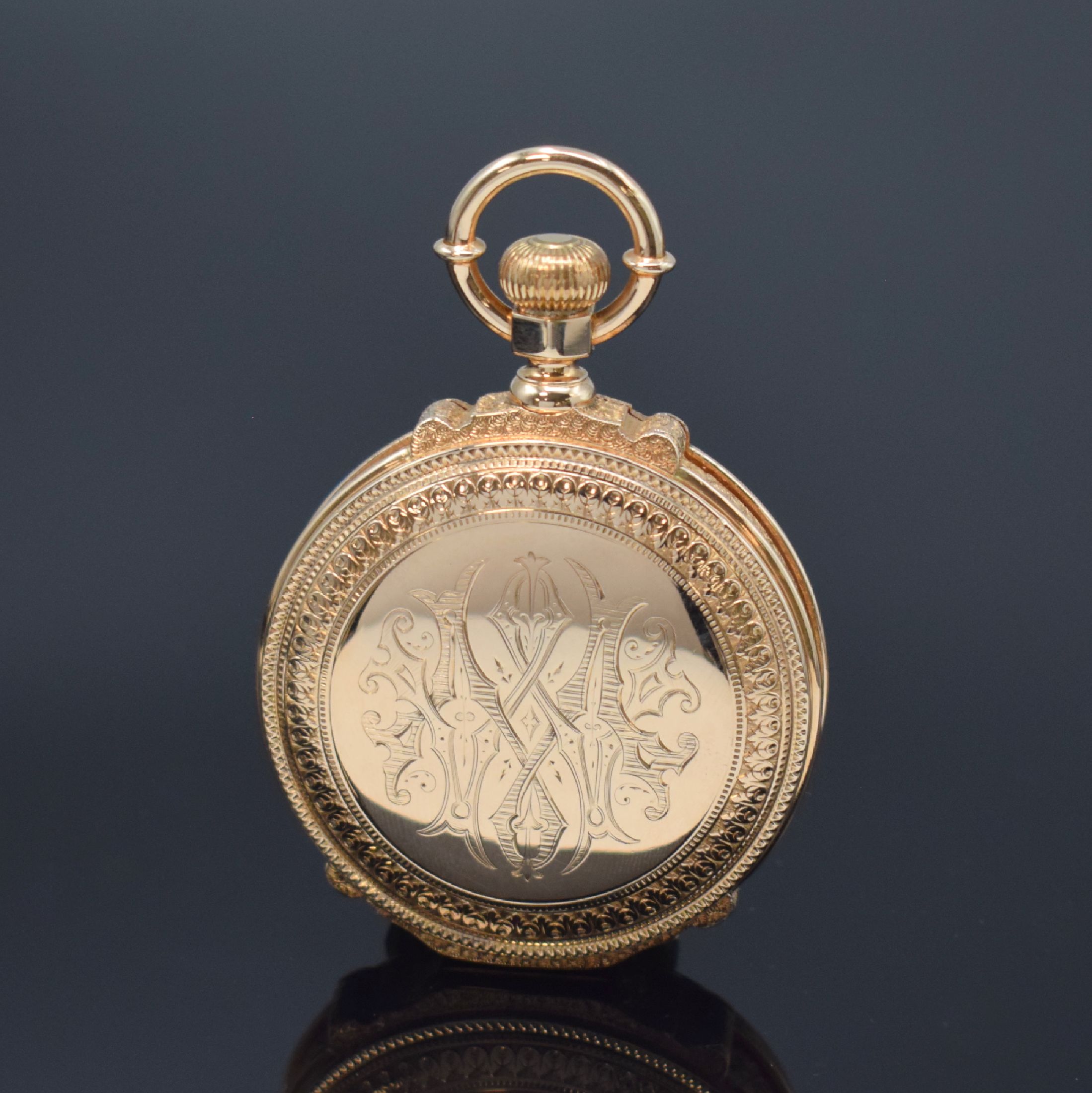 Detail b: AMERICAN WALTHAM Watch Company schwere Savonette in RoseG 585/000, USA um 1888, aufw. graviertes 3-Deckel Gold-Prunkgehäuse, beide Schalen m. ...
