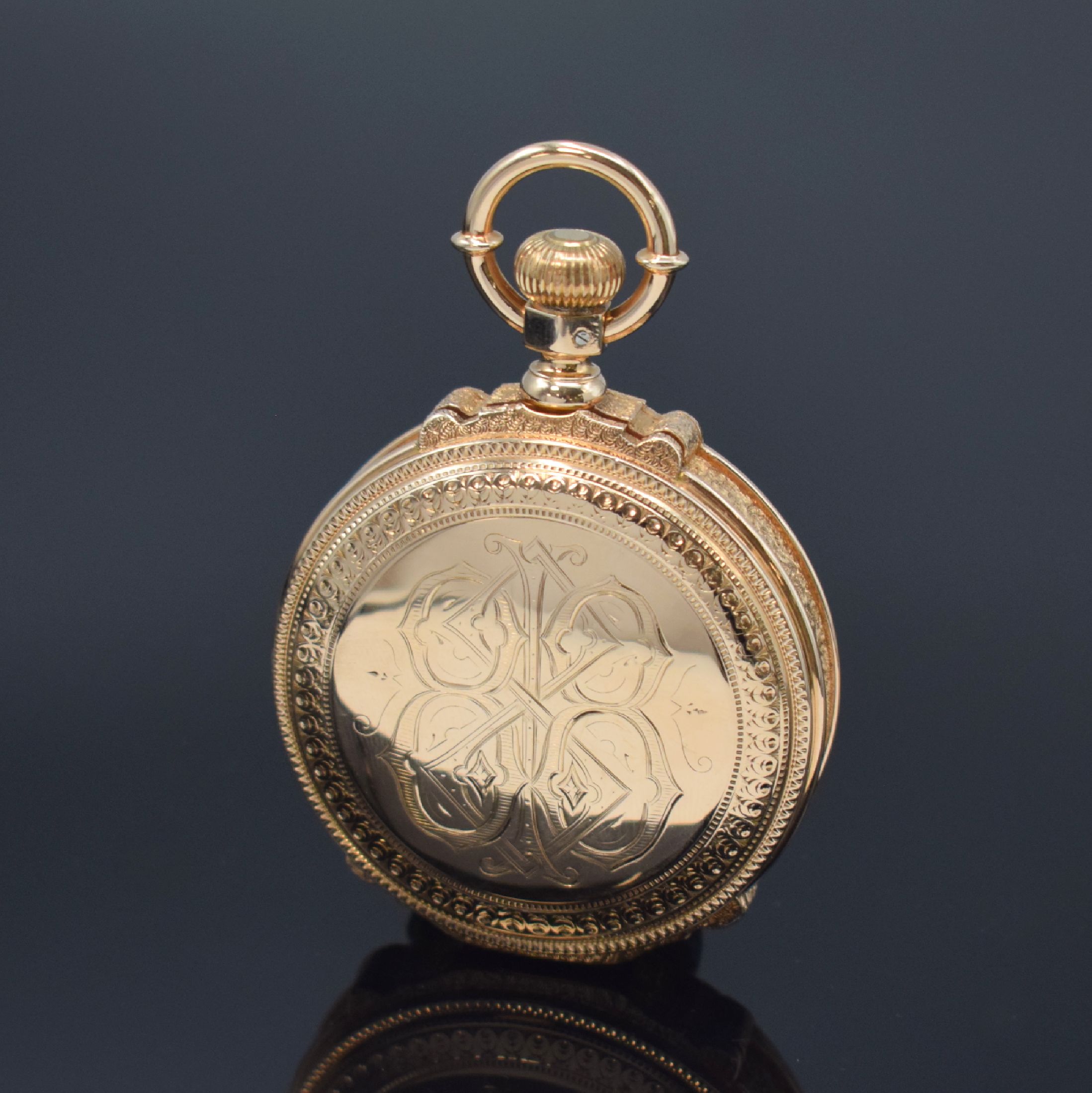 Detail c: AMERICAN WALTHAM Watch Company schwere Savonette in RoseG 585/000, USA um 1888, aufw. graviertes 3-Deckel Gold-Prunkgehäuse, beide Schalen m. ...