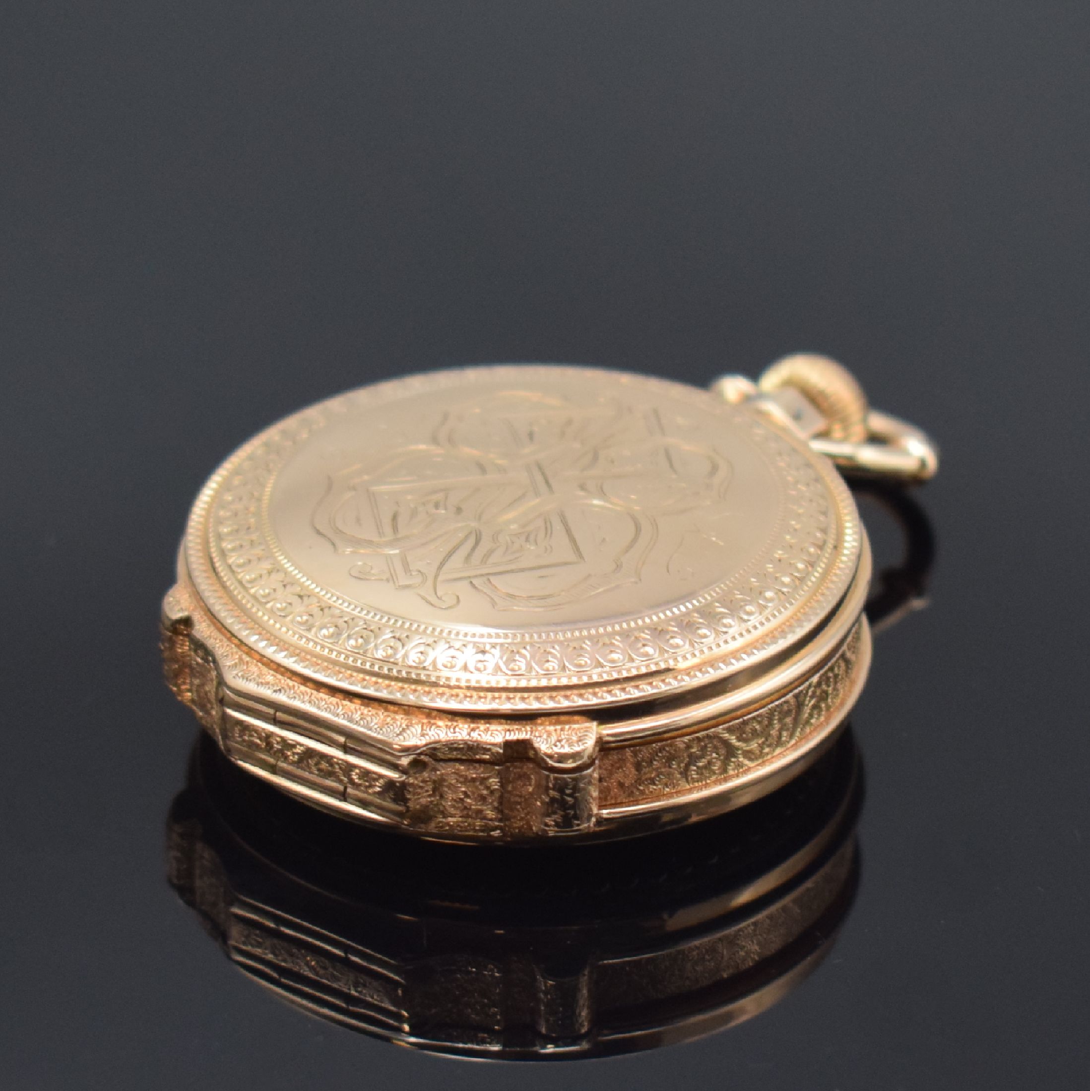 Detail h: AMERICAN WALTHAM Watch Company schwere Savonette in RoseG 585/000, USA um 1888, aufw. graviertes 3-Deckel Gold-Prunkgehäuse, beide Schalen m. ...