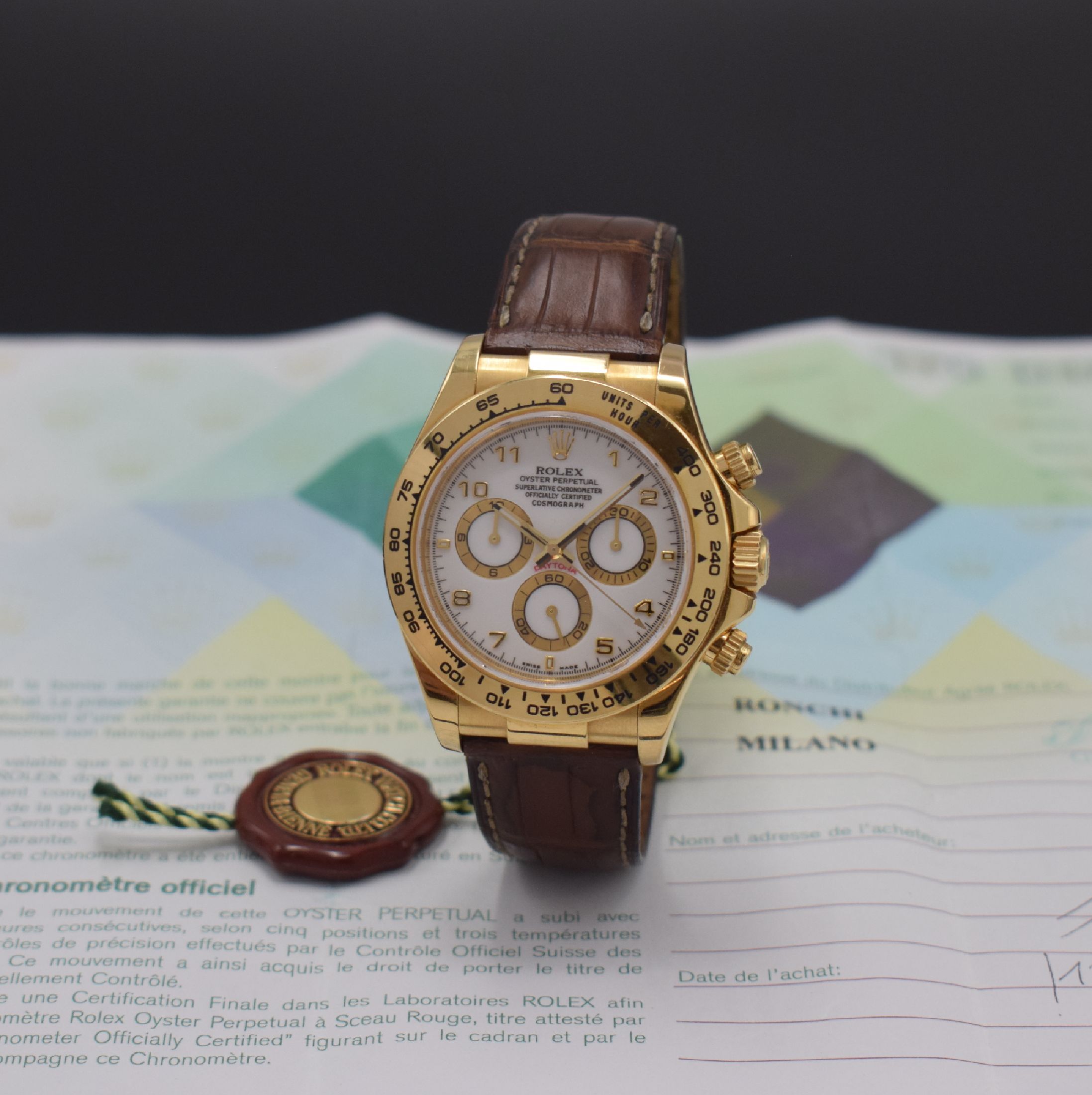 ROLEX Herrenarmbanduhr Oyster Perpetual Cosmograph Daytona Referenz 116518, Automatik, D-Serie, Chronometer der Superlative in GG 750/000 inkl. orig. ...