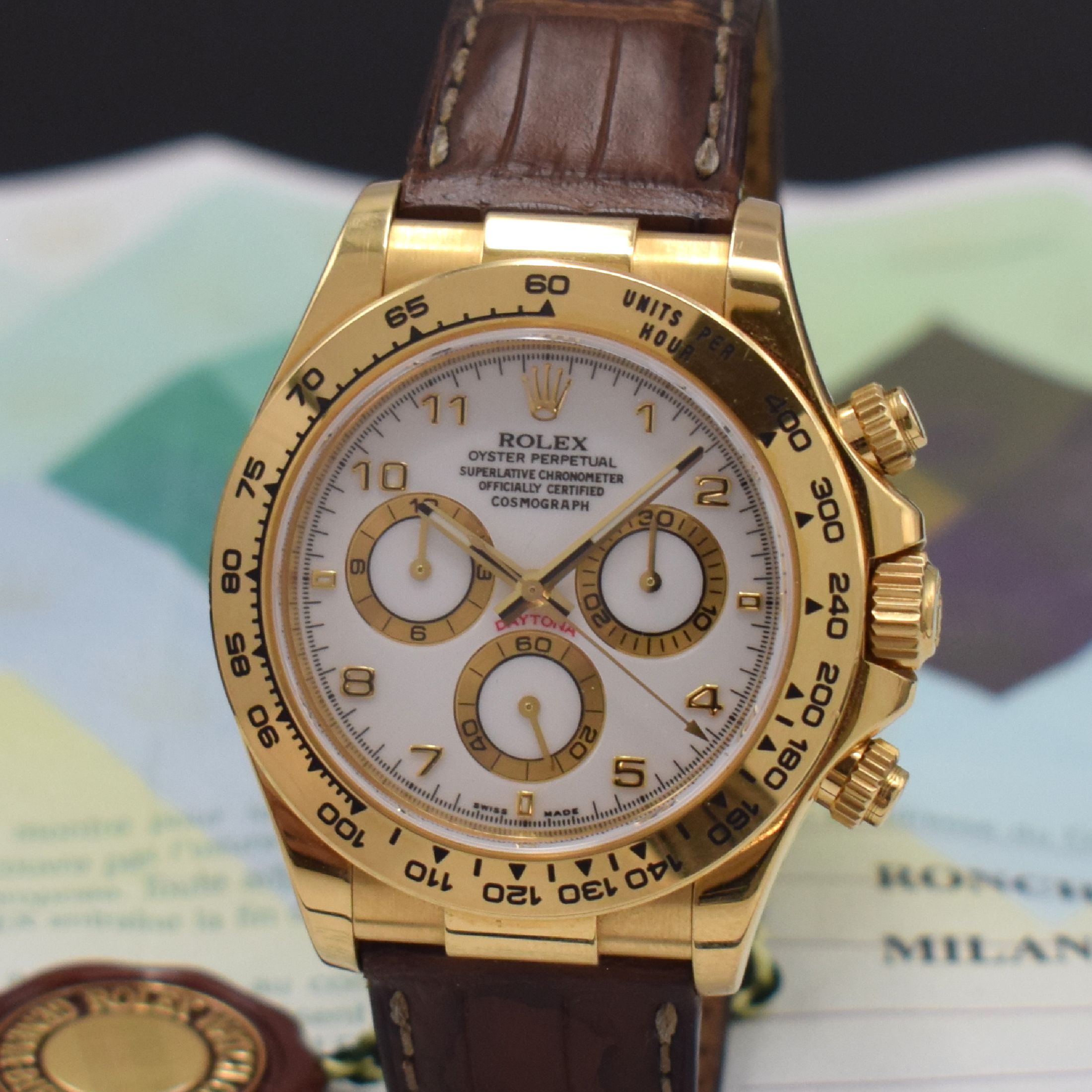 Detail a: ROLEX Herrenarmbanduhr Oyster Perpetual Cosmograph Daytona Referenz 116518, Automatik, D-Serie, Chronometer der Superlative in GG 750/000 inkl. orig. ...