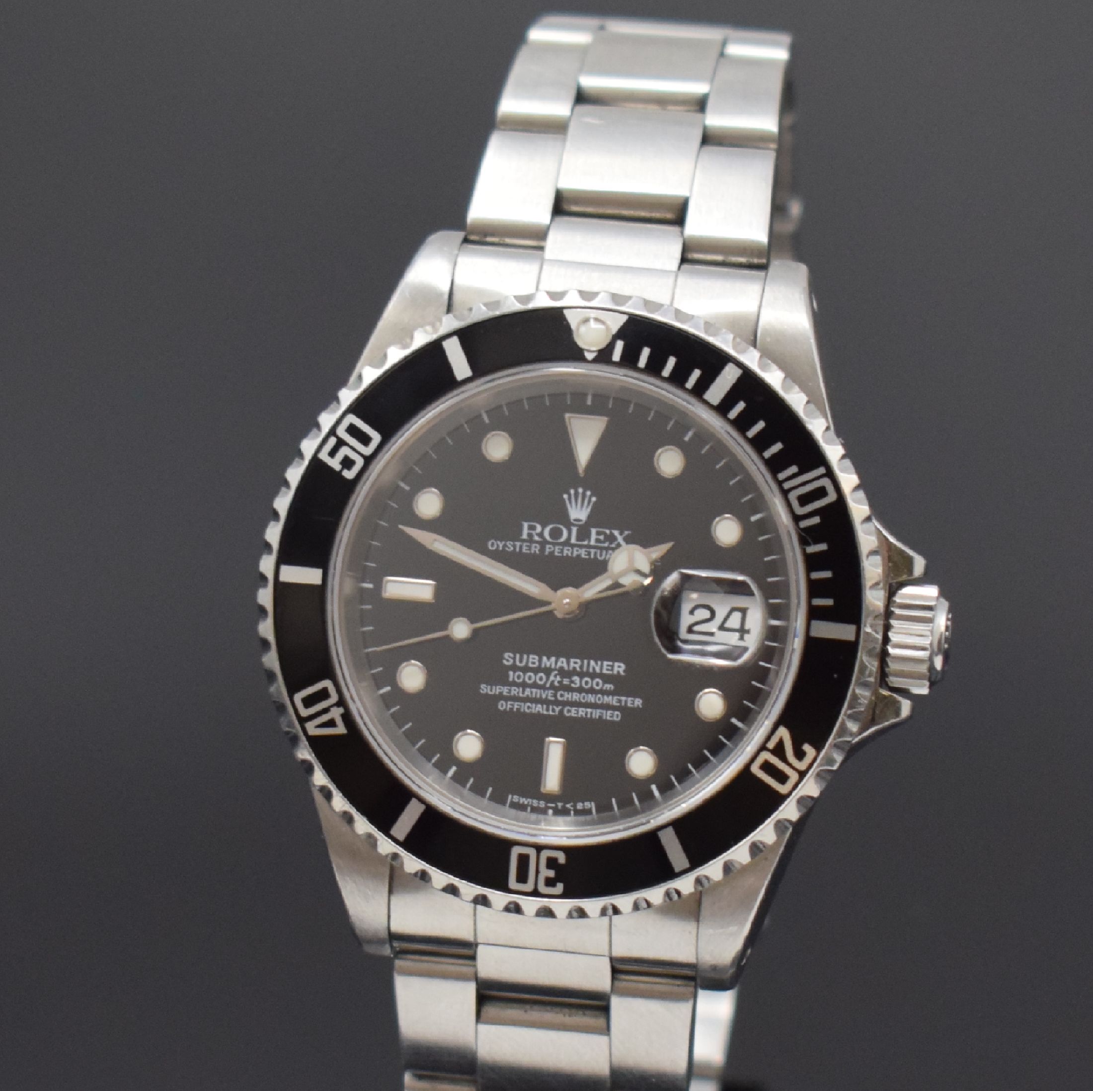 Detail a: ROLEX Herrenarmbanduhr Oyster Perpetual Date Submariner Referenz 16610, Automatik, Schweiz um 1996, T-Serie, Chronometer der Superlative in Edelstahl ...