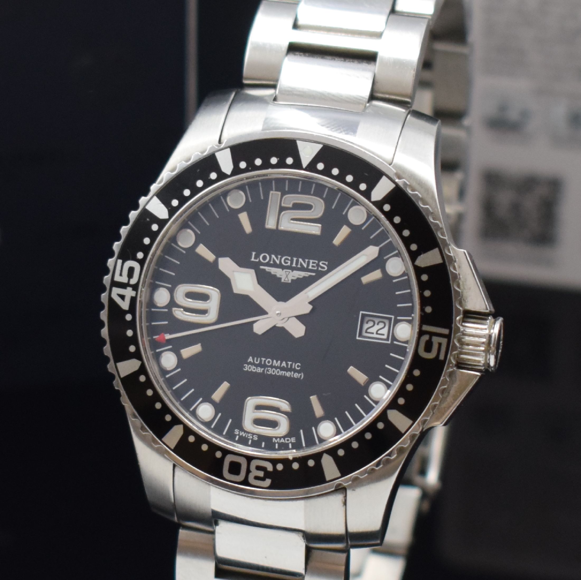 Detail a: LONGINES Hydro Conquest Herrenarmbanduhr Referenz L3.641.4, Schweiz verk. 04/2022, Automatik, verschraubtes Edelstahlgeh. inkl. orig. Gliederband m. ...