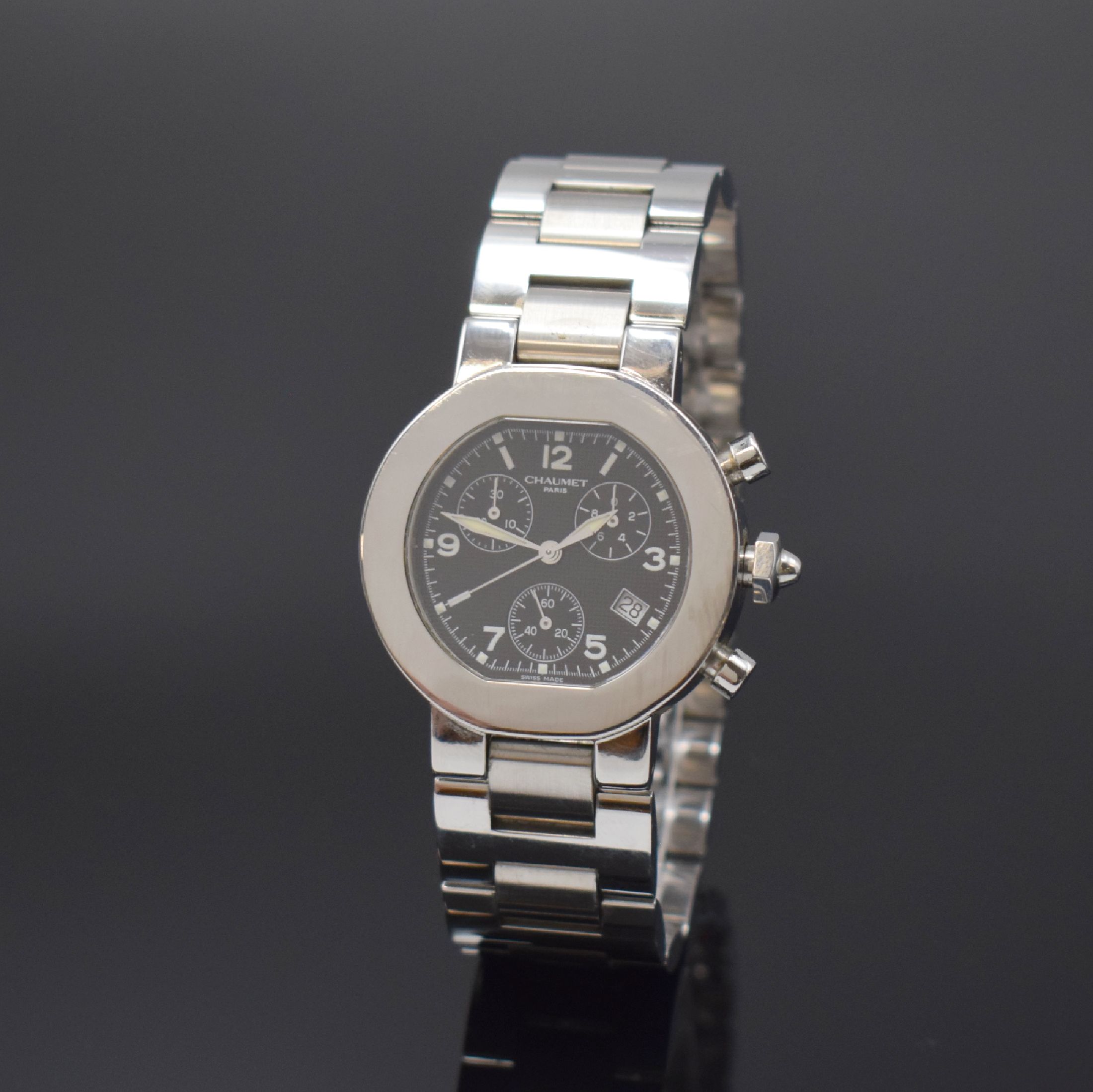 CHAUMET Herrenarmbanduhr mit Chronograph in Stahl, Schweiz um 2010, quarz, Boden 6-fach verschr., orig. Gliederband m. dopp. Faltschl., schwarzes ...