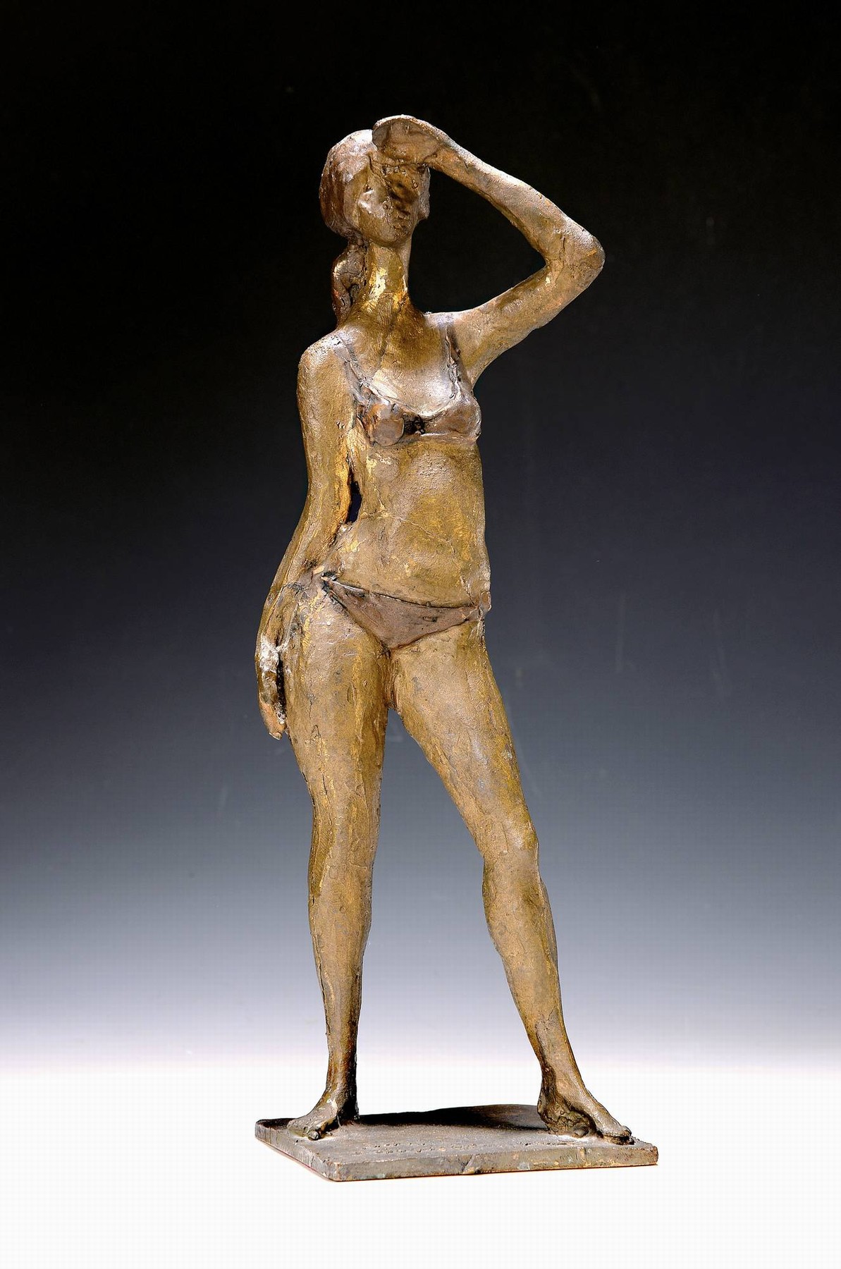 Hans Schröder, 1930 Saarbrücken- 2010, Bronzeskulptur, großer Frauenakt, junge Frau im Bikini, in die Ferne blickende Frau, am Sockel signiert ...
