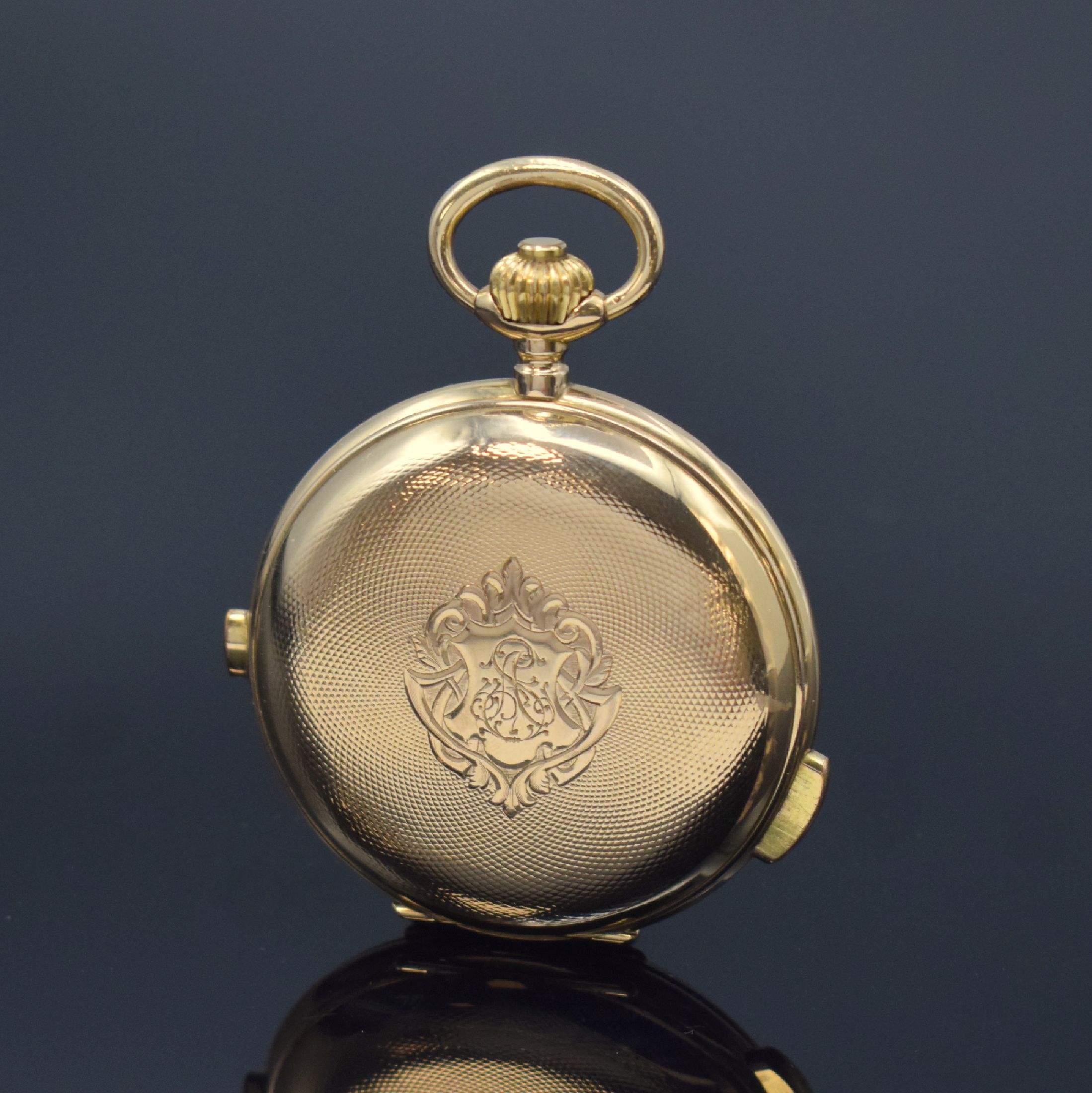 Detail b: Herrensavonette mit 1/4-Repetition und Schaltradchronograph in RG 585/000, Schweiz um 1900, guill. 3-Deckel Goldgeh. dell., Sprungdeckel mit ...