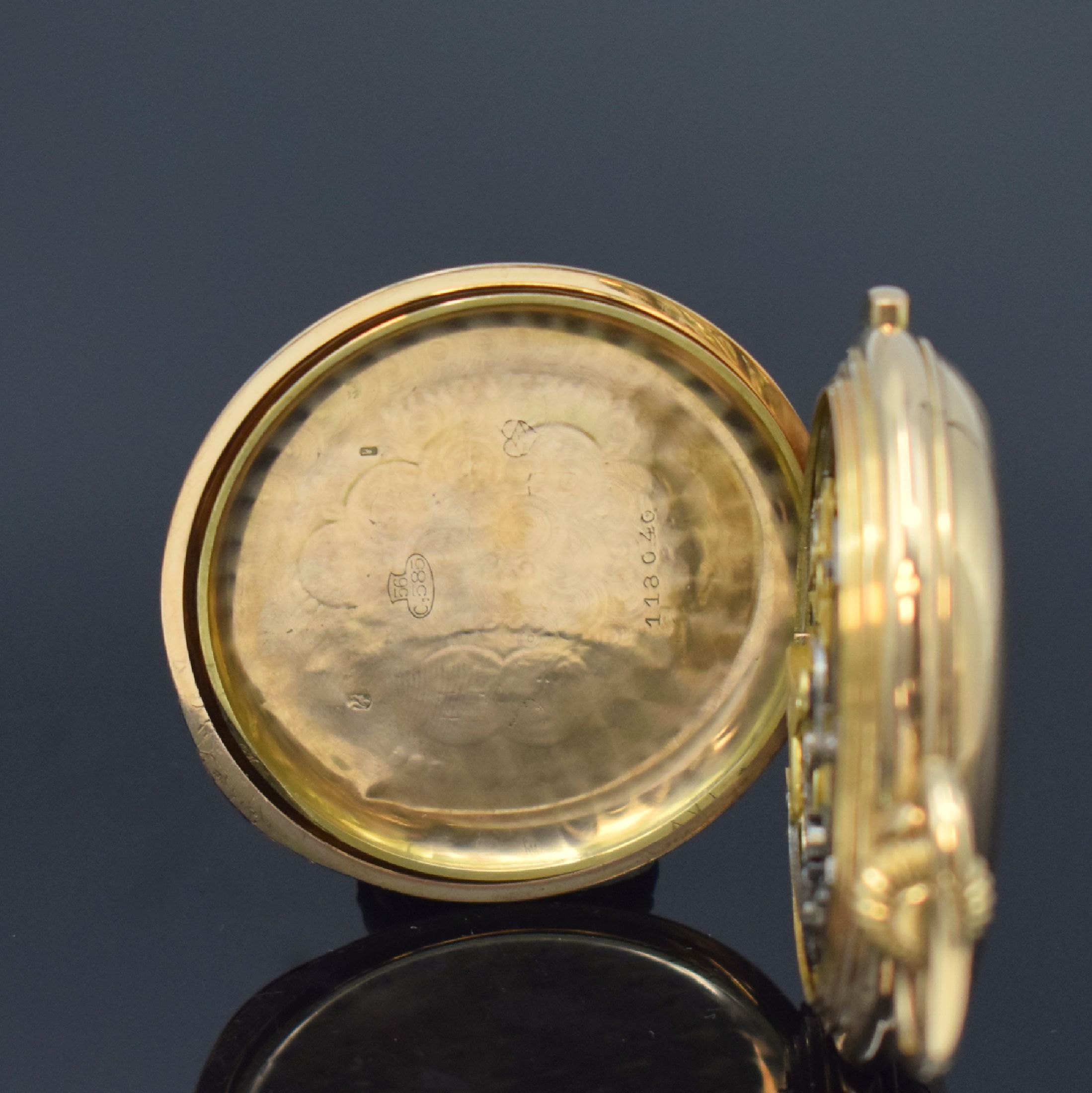 Detail f: Herrensavonette mit 1/4-Repetition und Schaltradchronograph in RG 585/000, Schweiz um 1900, guill. 3-Deckel Goldgeh. dell., Sprungdeckel mit ...