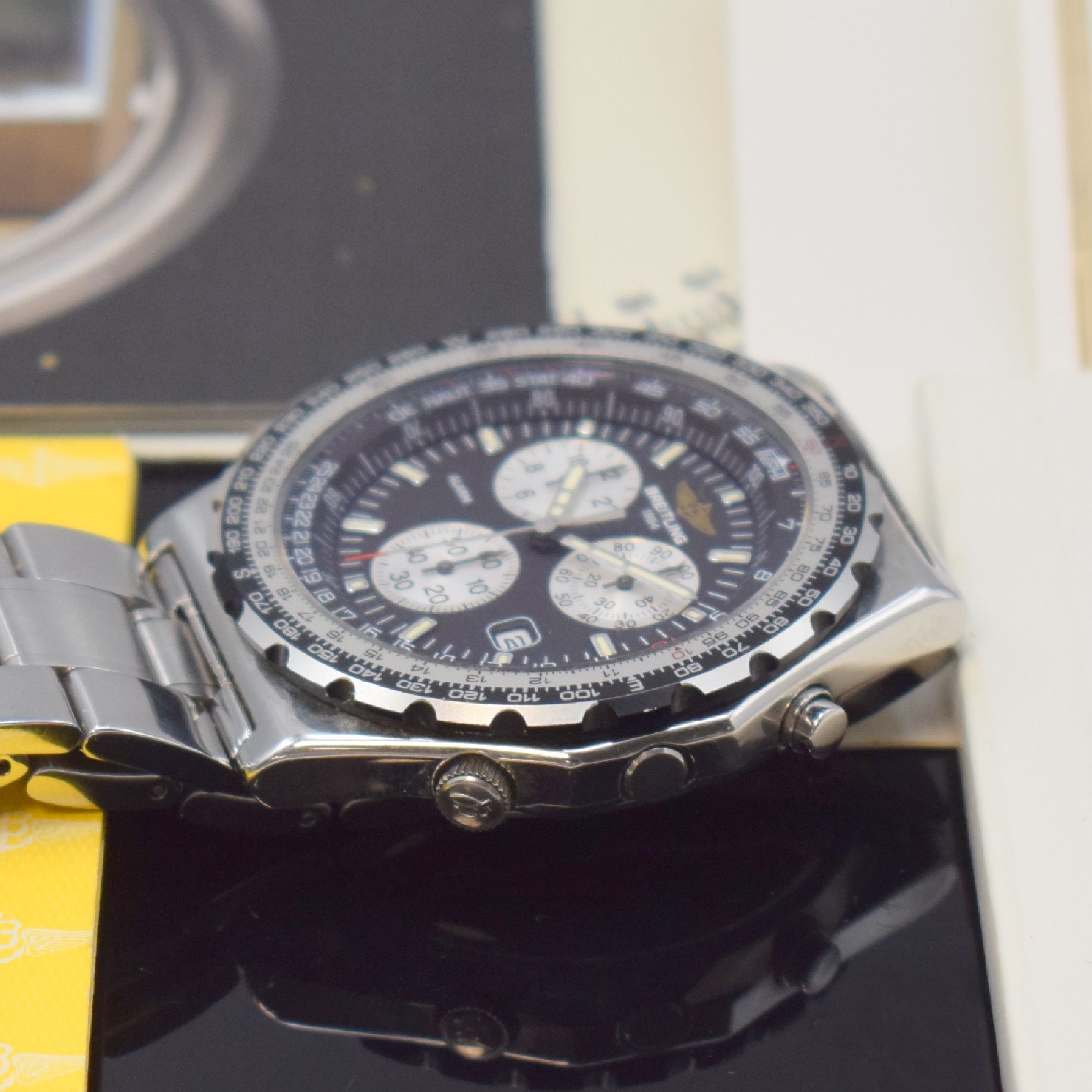 Detail c: BREITLING Herrenchronograph Modell Jupiter Pilot in Stahl Referenz A59028, Schweiz verk. lt. beil. Pap. 12/1995, quarz, verschr. Geh. inkl. orig. ...