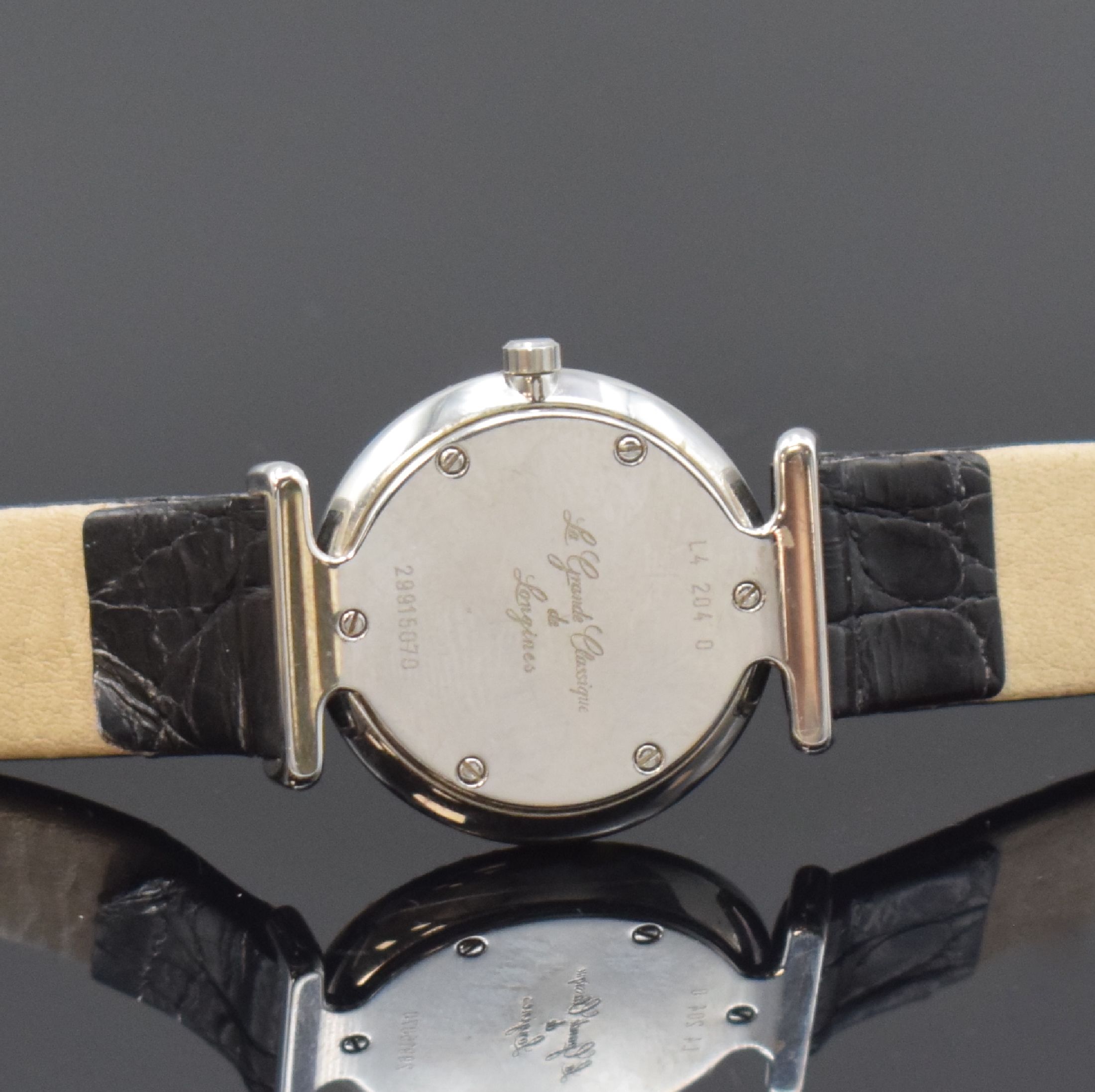 Detail d: LONGINES Damenarmbanduhr La Grande Classique mit Brillantlünette Referenz L4.204.0, Schweiz um 2012, quarz, Stahlgehäuse inkl. orig. Lederband m. ...