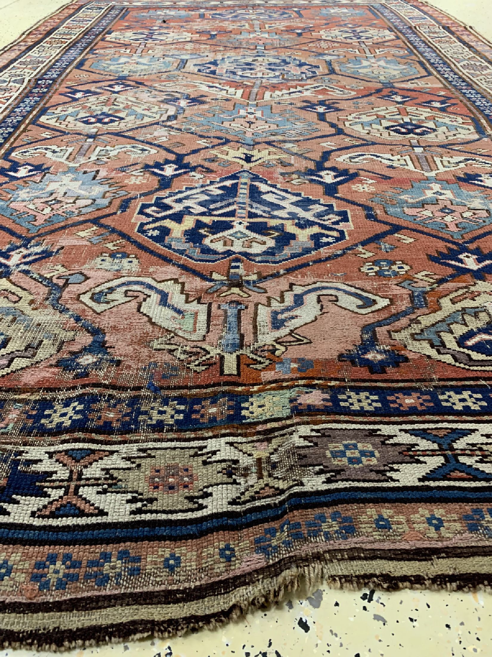 Detail c: Antiker Kazak, Kaukasus, um 1900, Wolle aufWolle, ca. 310 x 195 cm, EHZ: 4
