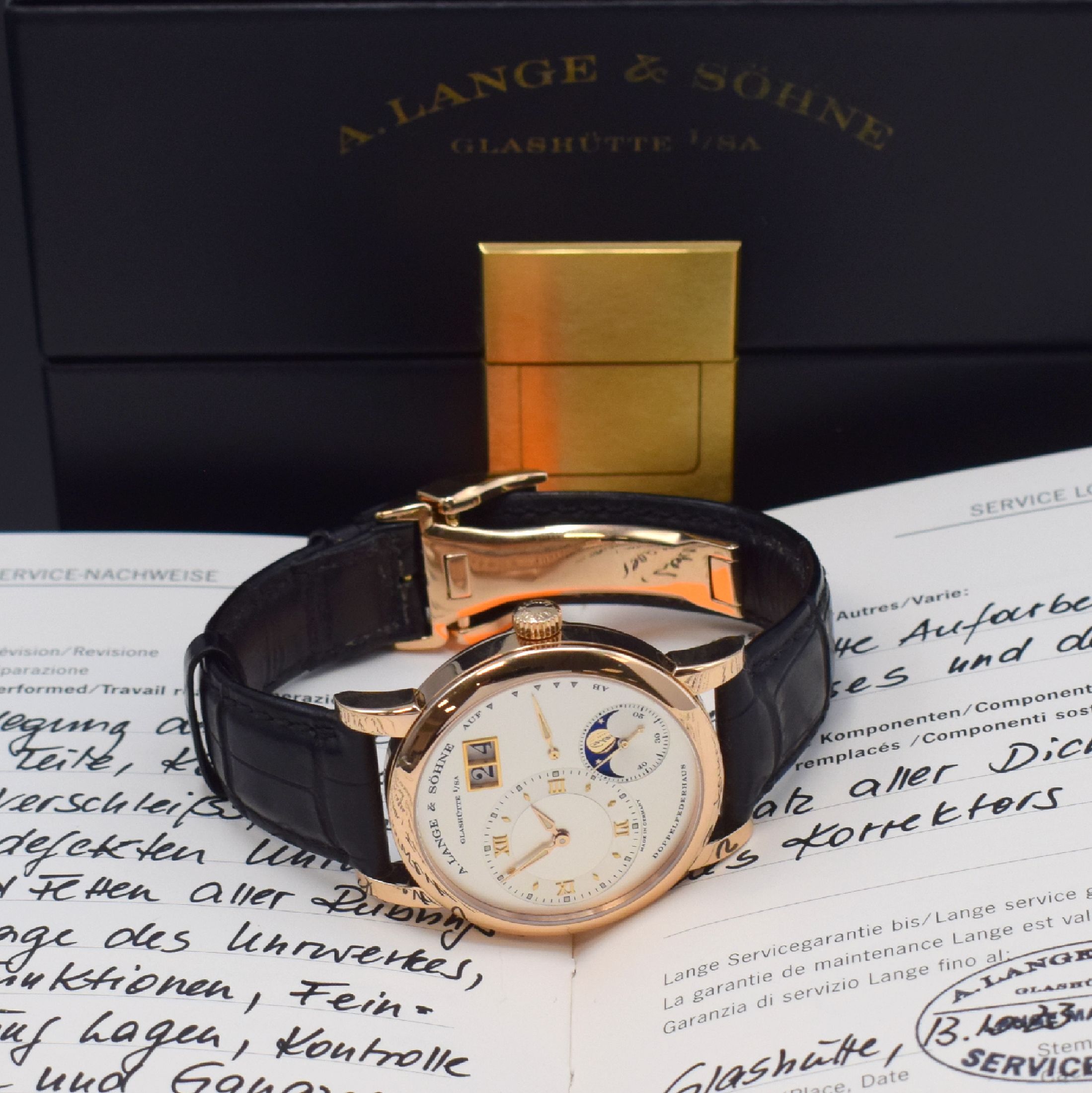 Detail i: A. LANGE & SÖHNE "Lange 1 Mondphase" feine Herrenarmbanduhr Referenz 109.032 in RoseG 750/000 mit original Box und Papieren, Deutschland ...