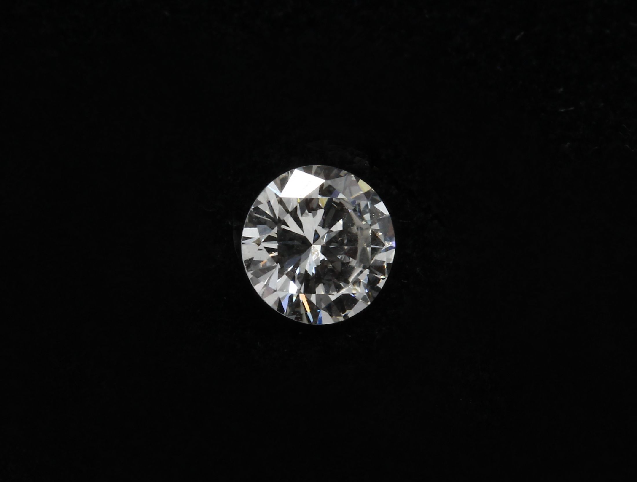 Detail a: Loser Brillant, ca. 0.59 ct Weiß/vs1