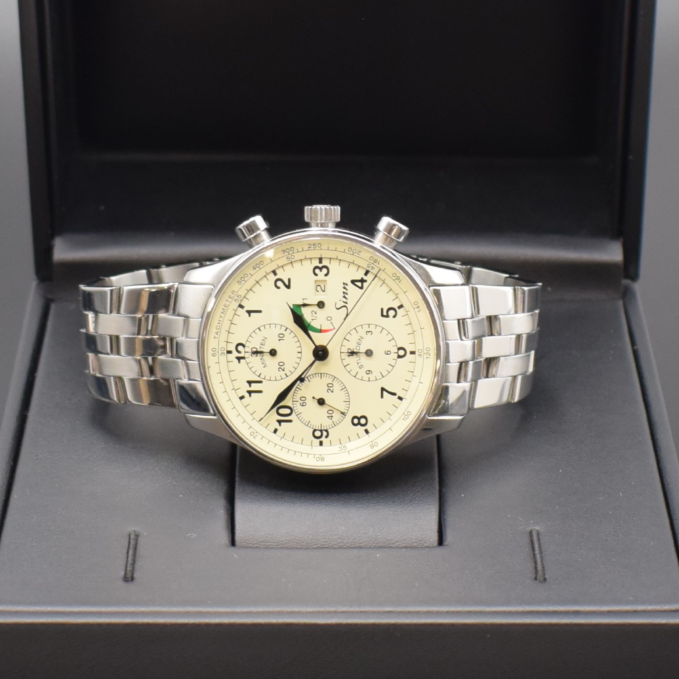 Detail f: SINN Armbandchronograph Referenz 956, Automatik, Deutschland 1990er Jahre, verschr. und beids. vergl. Edelstahlgeh. inkl. orig. Gliederband m. dopp. ...