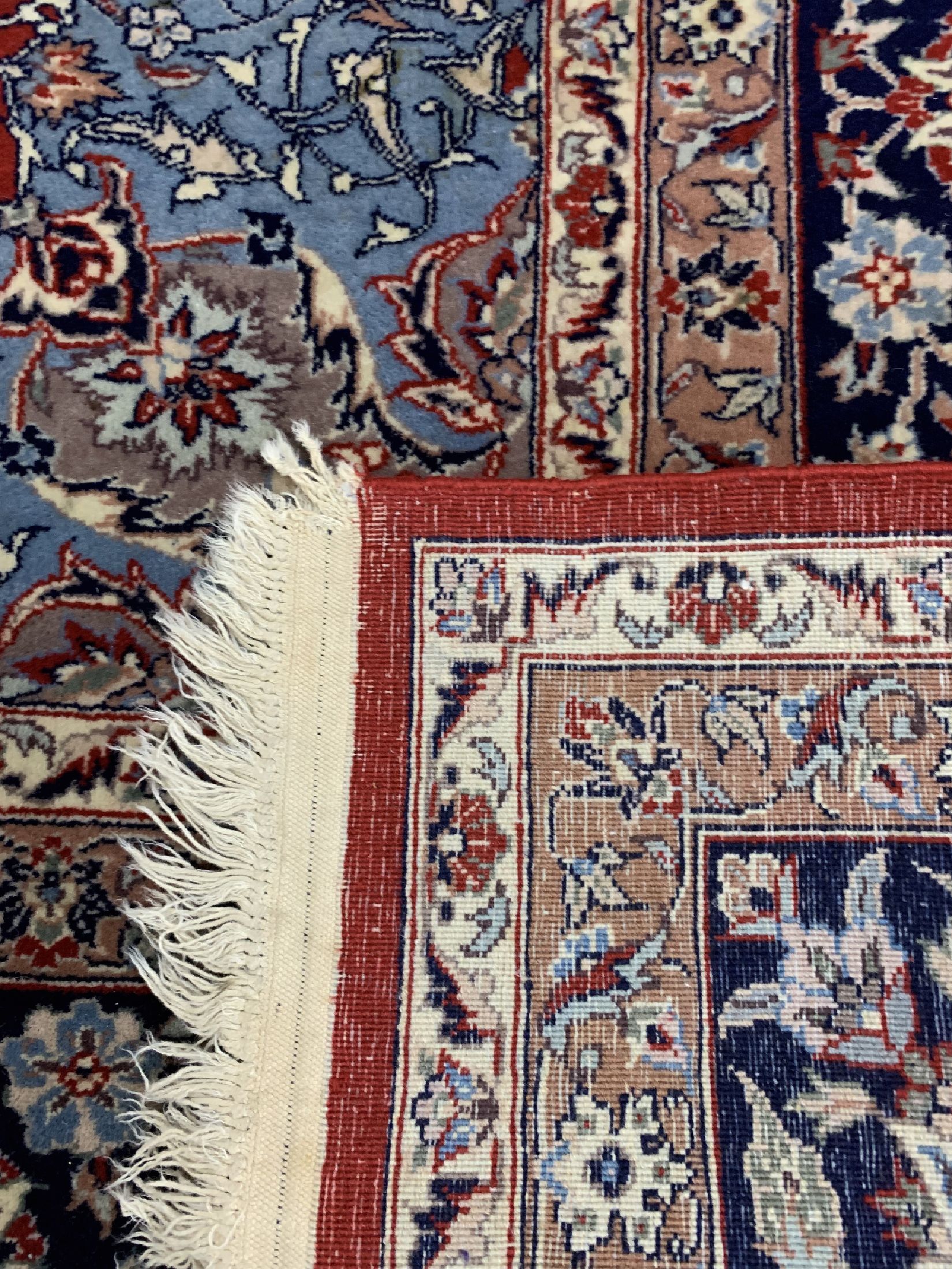 Detail d: Esfahan fein, China, ca. 50 Jahre, Korkwolle auf Baumwolle, ca. 276 x 188 cm, EHZ: 2