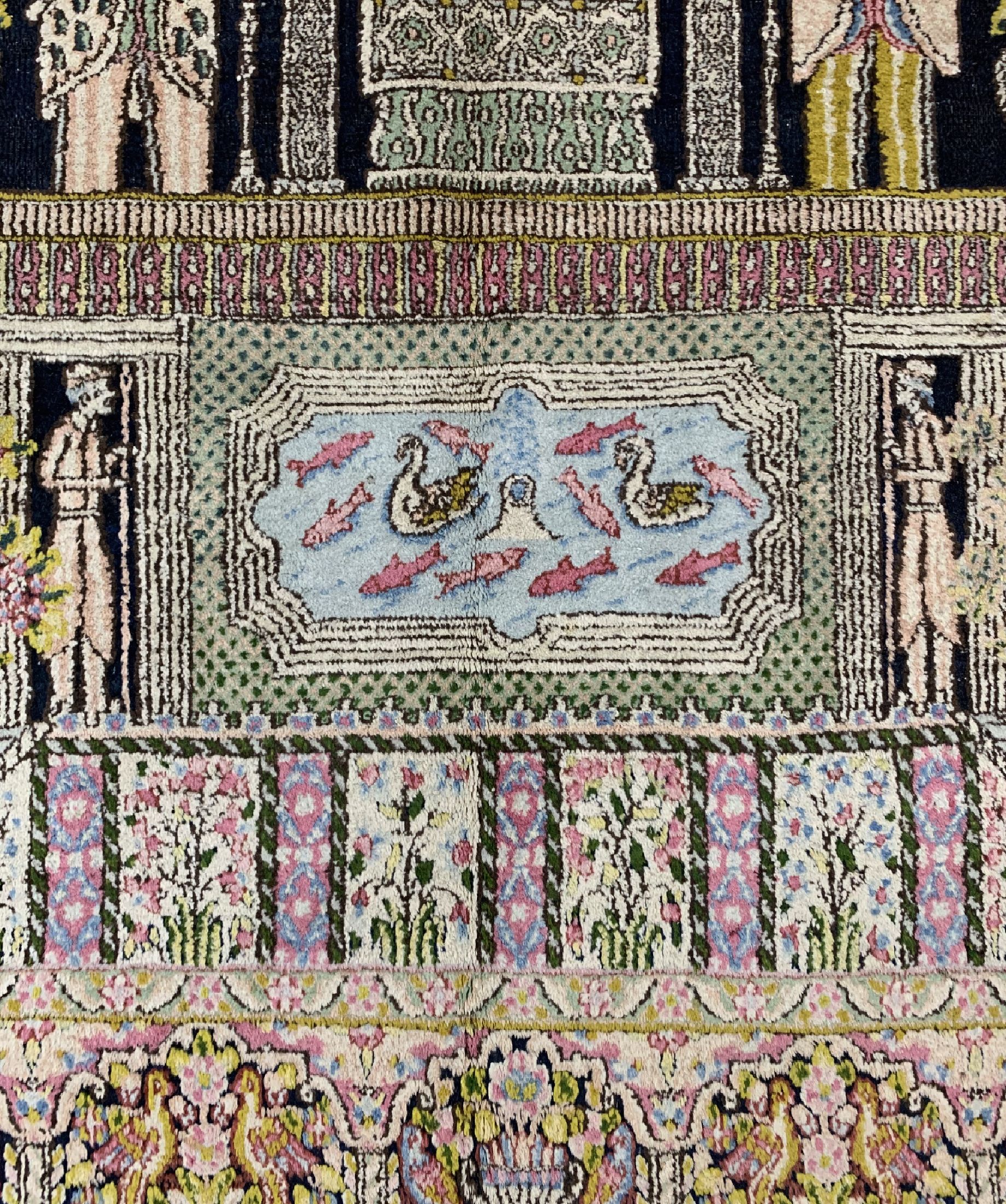 Detail a: Kerman alt, Persien, ca. 60 Jahre, Wolle auf Baumwolle, ca. 248 x 149 cm, Mottenfraß EHZ: 4(gereinigt)