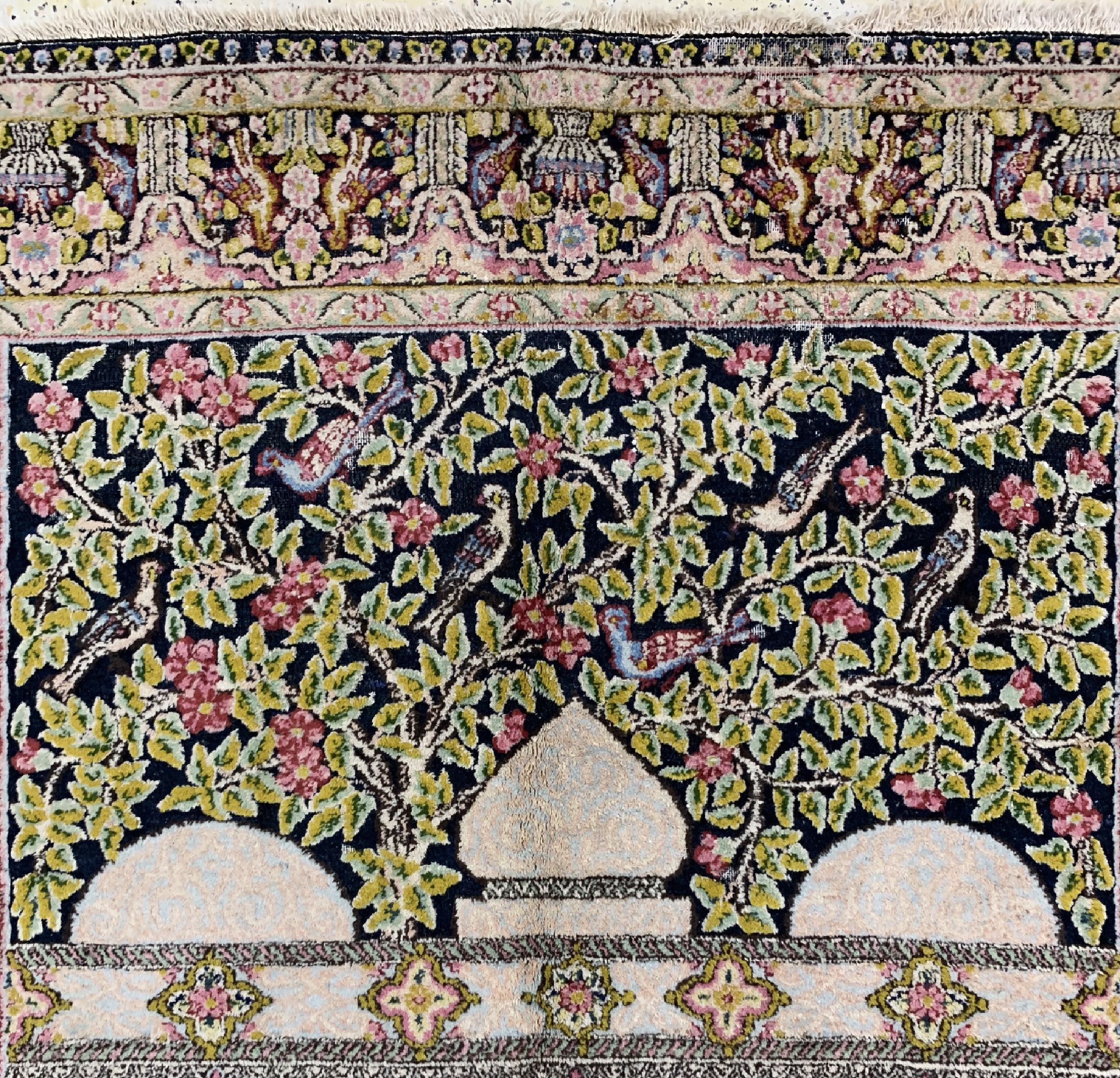 Detail c: Kerman alt, Persien, ca. 60 Jahre, Wolle auf Baumwolle, ca. 248 x 149 cm, Mottenfraß EHZ: 4(gereinigt)