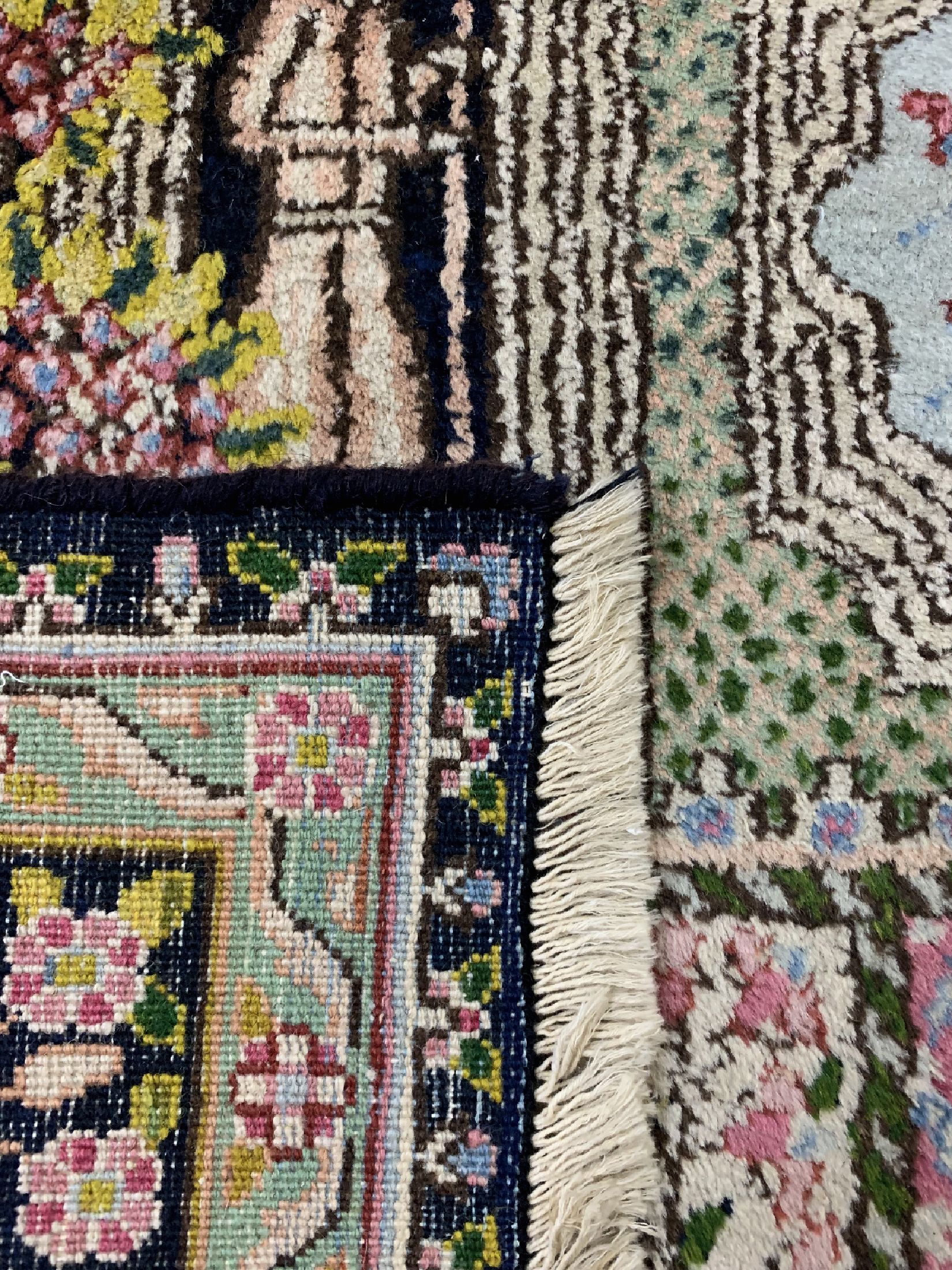 Detail f: Kerman alt, Persien, ca. 60 Jahre, Wolle auf Baumwolle, ca. 248 x 149 cm, Mottenfraß EHZ: 4(gereinigt)