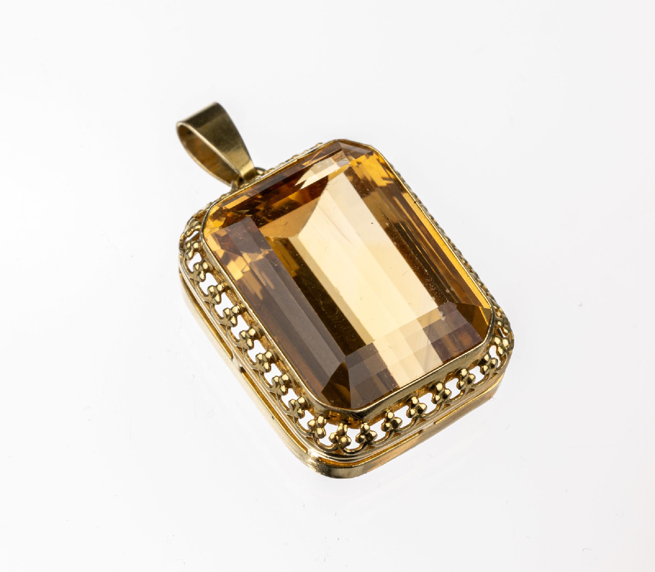 Detail a: 14 kt Gold Citrin-Anhänger, GG 585/000, 1950er Jahre, Citrin im Treppenschliff ca. 30 ct, ca. 3.9 x 2.3 cm, ca. 15.4 g