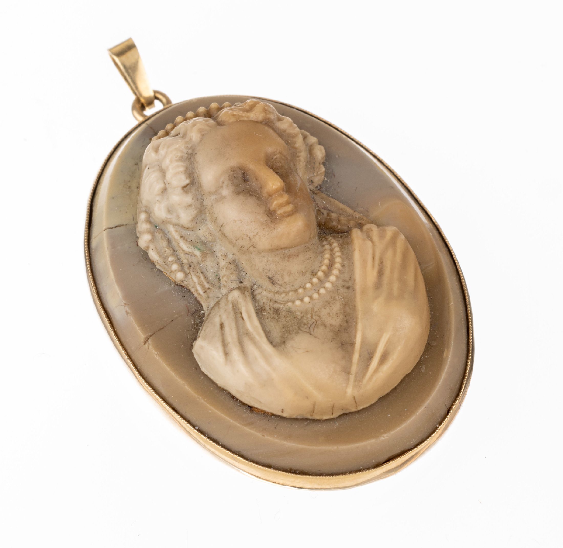 14 kt Gold Kamee-Brosche, GG 585/000, ovaleLagensteinkamee, Darstellung einer Dame nach antikem Vorbild, ca. 4.5 x 2.9 cm
