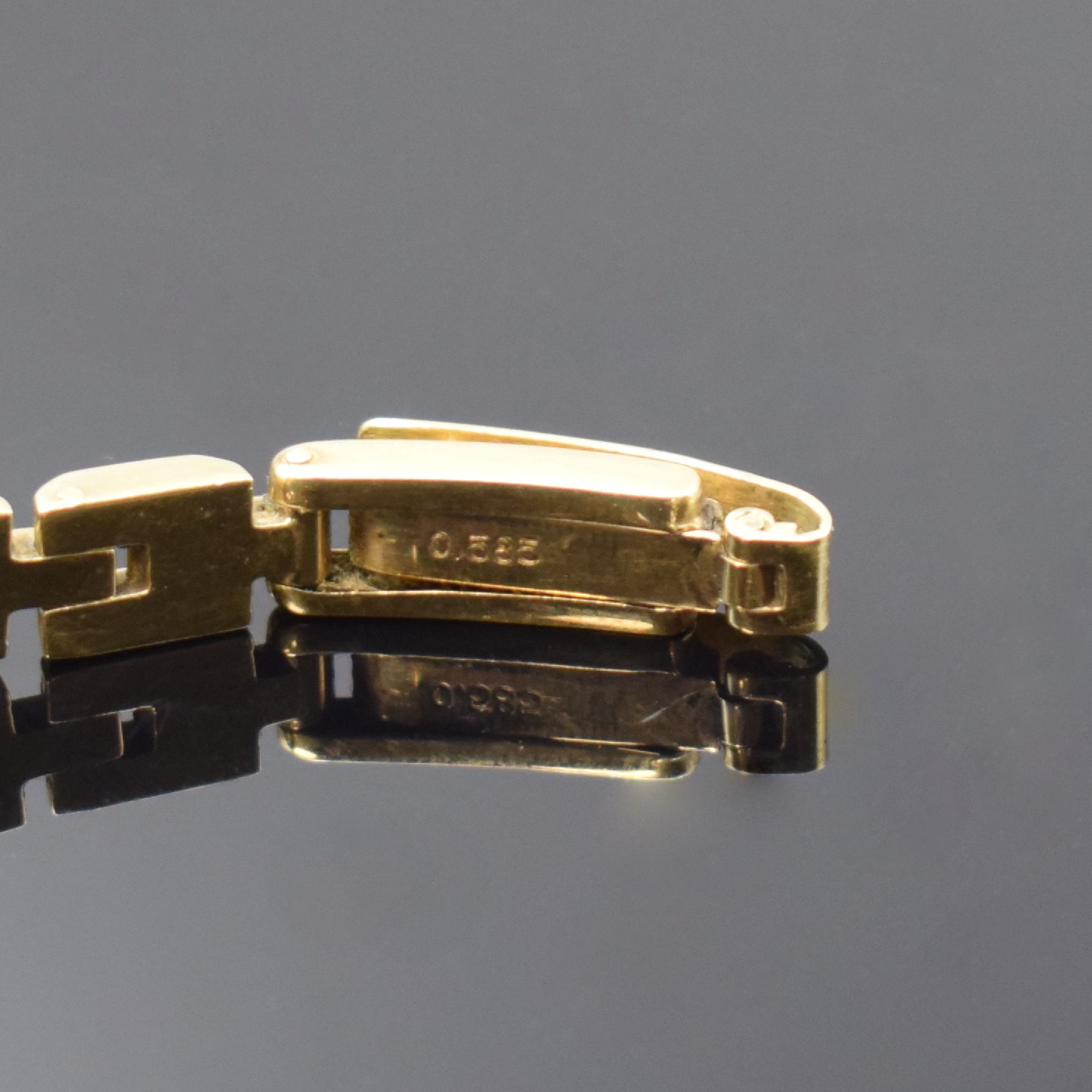 Detail b: OMEGA vergoldete Damenarmbanduhr mit neutralem Goldband in GG 585/000, Schweiz um 1964, Handaufzug, verg. Gehäuse, Stahlboden aufgedr., verg. Werk ...
