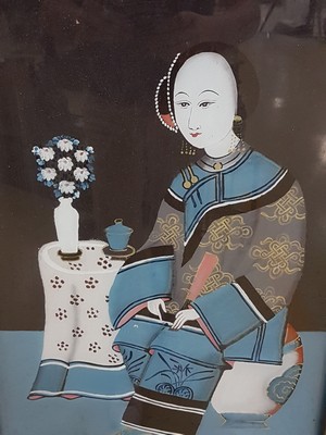 26690308d - 3 reverse glass paintings, China, around 1900, depictions young ladies with flower vases, each approx. 50x33cm, frame approx. 57x40cm
