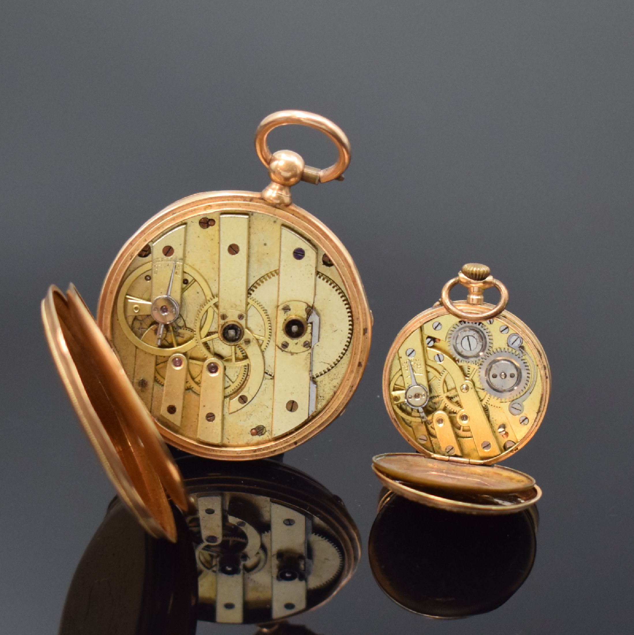 Detail d: 2 Taschenuhren in RG 750/000 und 585/000, Schweiz um 1870-1900, beide m. Emailzifferbl. riss./besch. u. Zylinderwerk, 1.) Herrenuhr in RG 750/000 m. ...