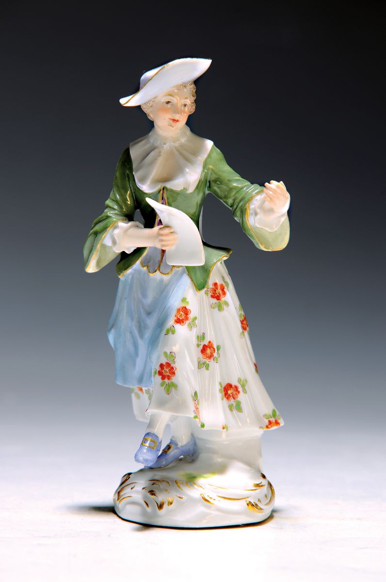 Porzellanfigur, Meissen, Entwurf Johann Elias Meyer, vor 1924, Sängerin aus der galanten Kapelle, polychrom bemalt, Goldstaffage, H. ca. 14 cm