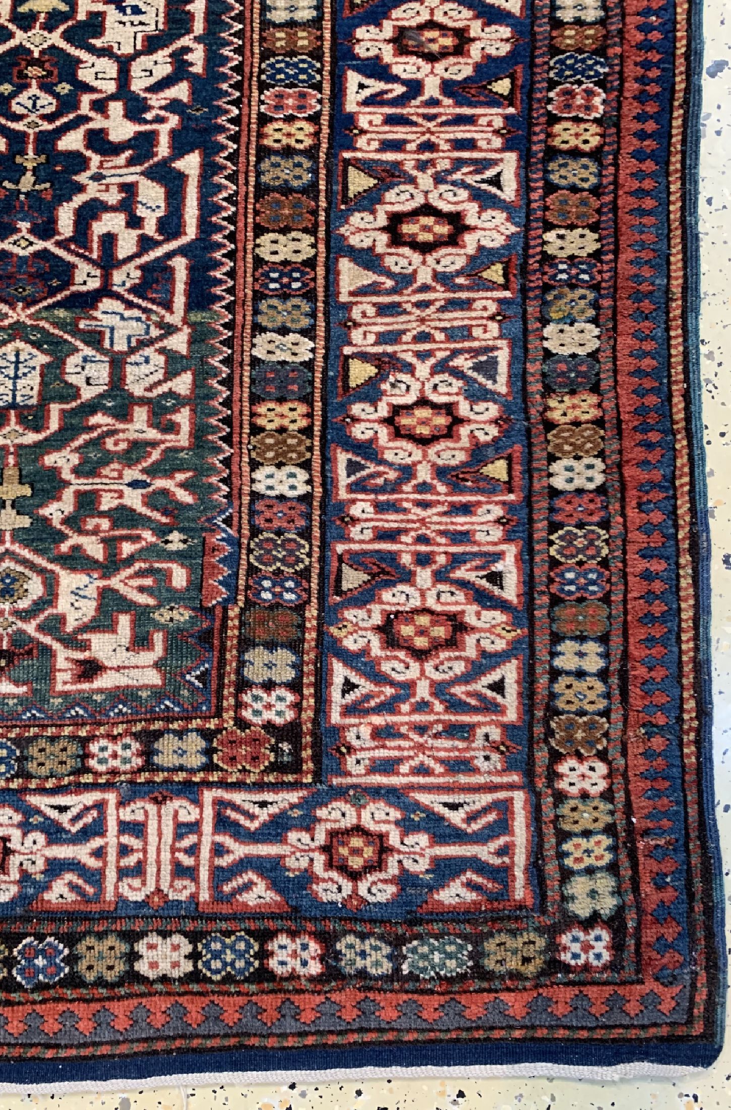 Detail a: Antiker Kazak"Konagend", Kaukasus, 19.Jhd, Wolle auf Wolle, ca. 247 x 125 cm, EHZ: 2-3, (Restauriert).