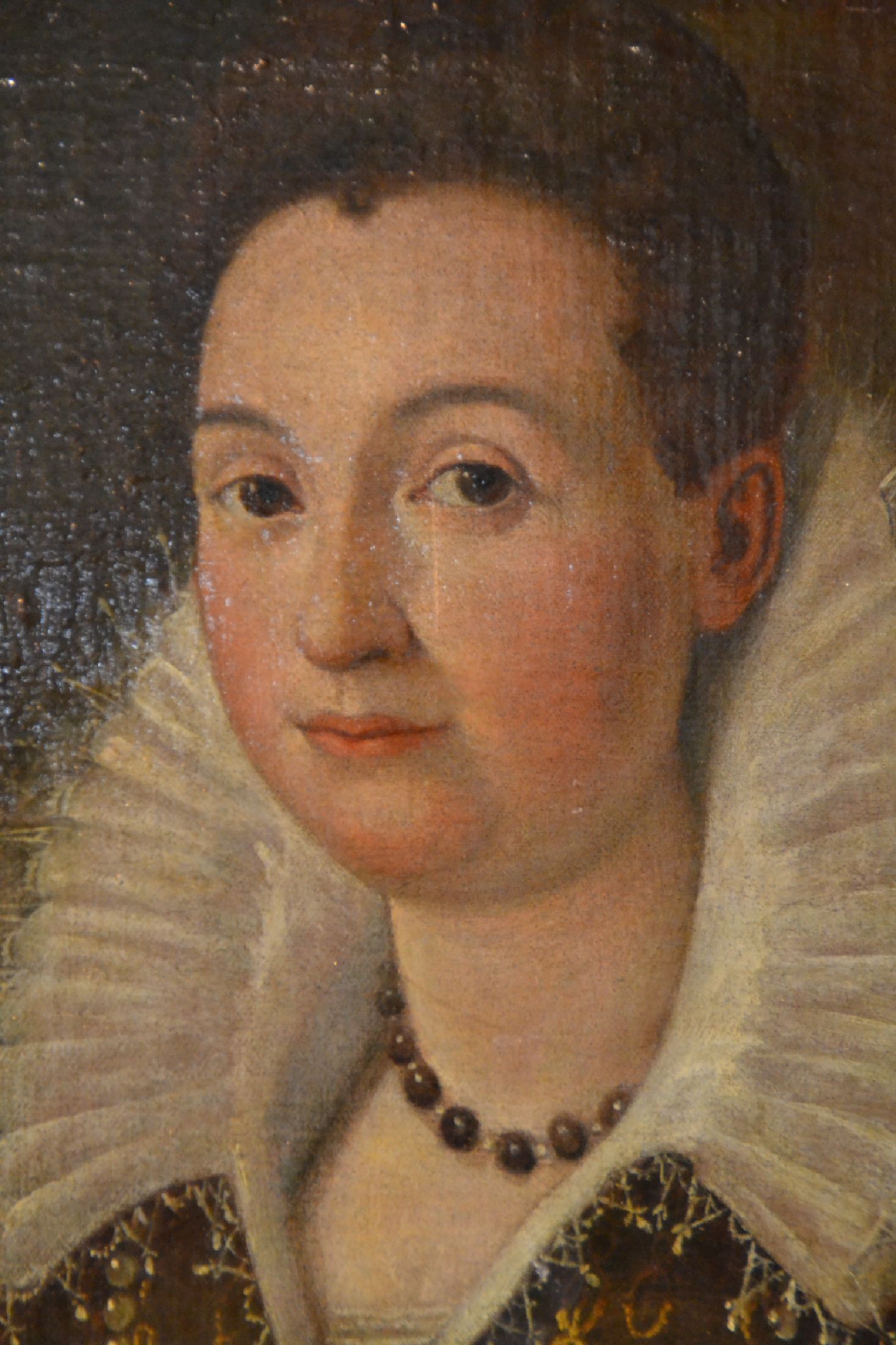 Detail c: Unbekannter Künstler, Italien, 17. Jh., Porträt der Renaissancefürstin Bianca Capello, Öl/Lwd, doubliert, restauriert, Kratzspur, sonst sehr gut ...