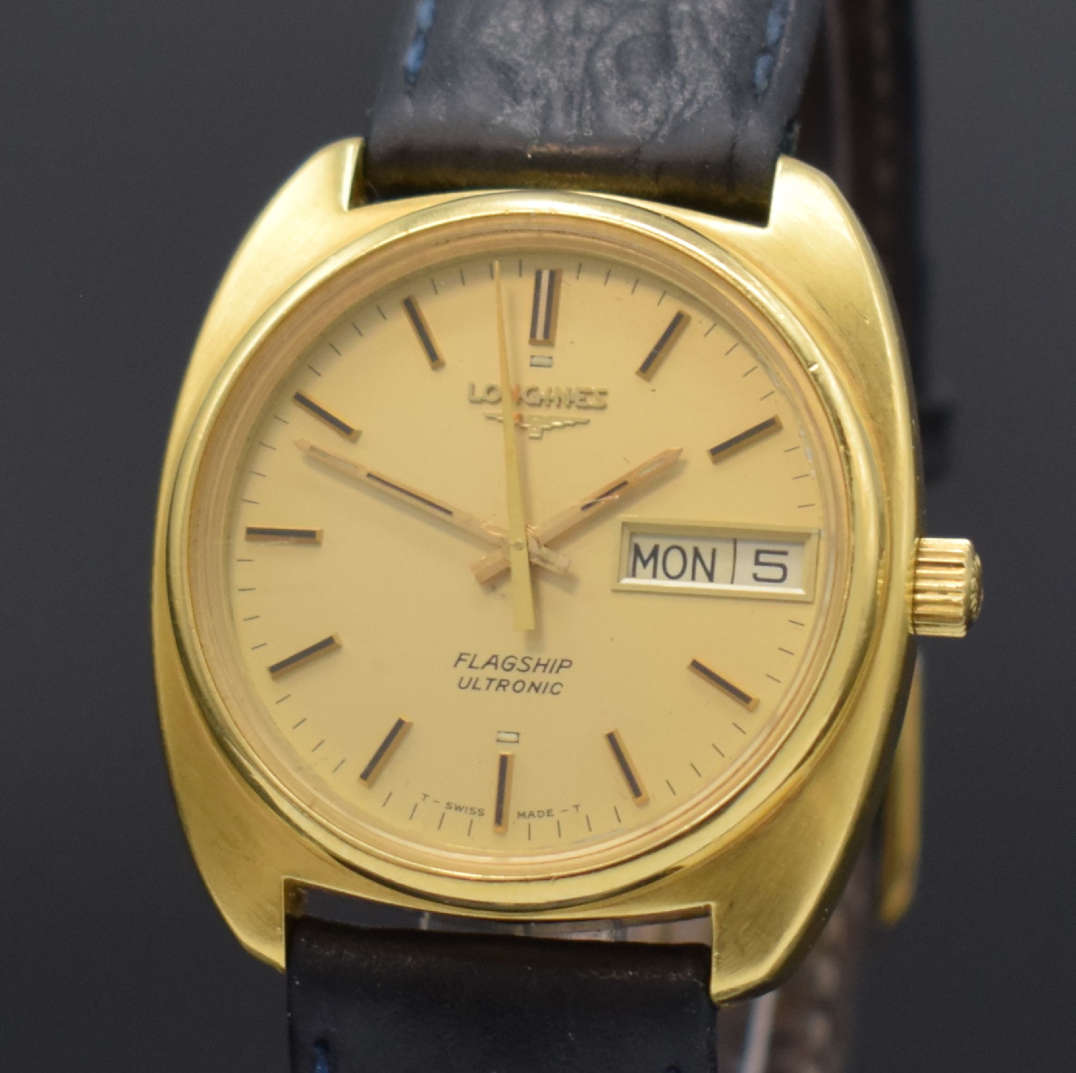 Detail a: LONGINES Flagship Ultronic Herrenarmbanduhr in GG 750/000 mit Stimmgabelschwinger Referenz 4807 1, Schweiz um 1970, 2-teil. Gehäuse, Boden aufgedr., ...