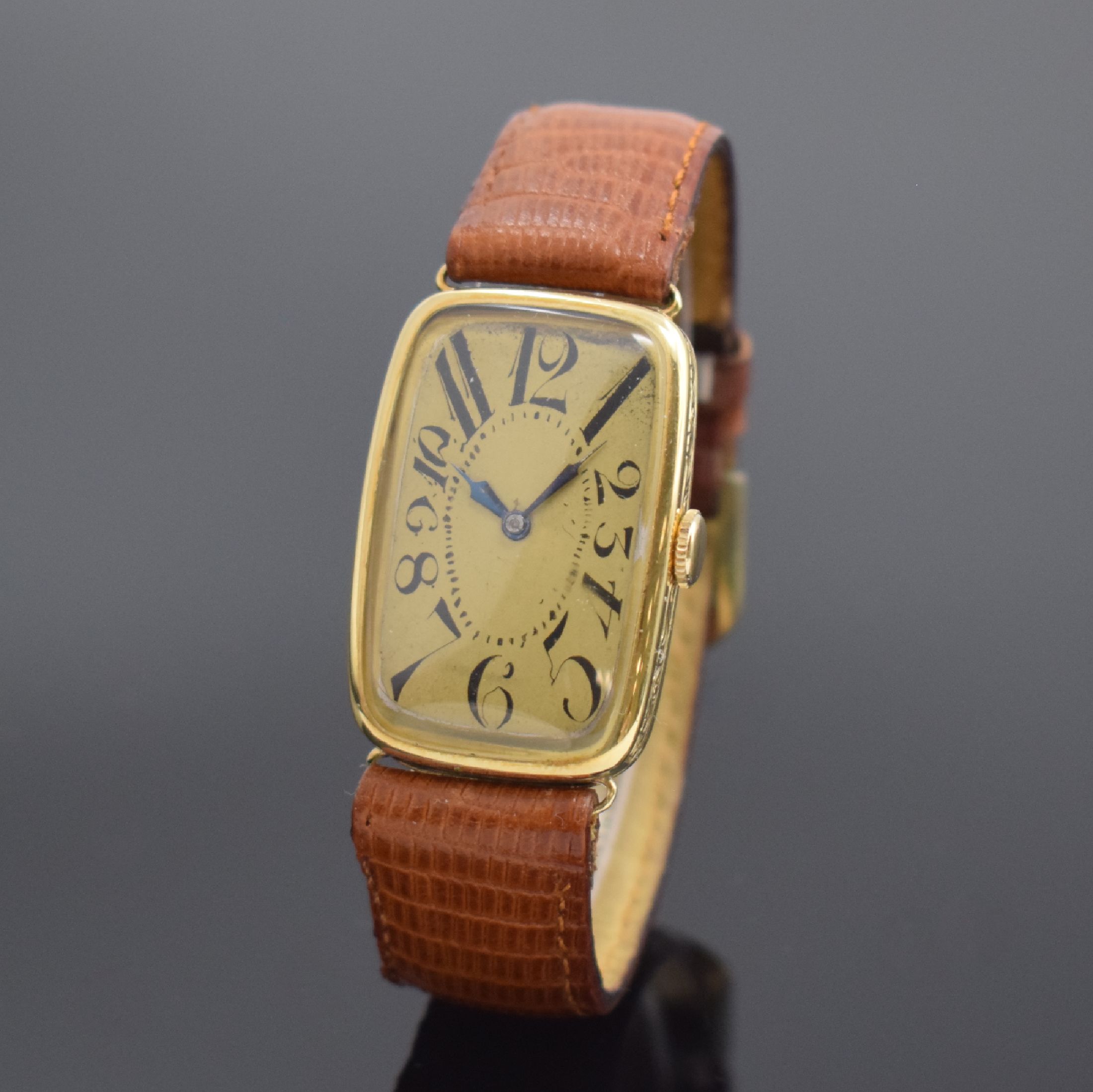 Frühe Herrenarmbanduhr in GG 585/000, Schweiz f. deutschen Markt um 1925, Handaufzug, Scharniergehäuse sign. Bosch, pat. Zifferbl. m. arab. Zahlen, ...
