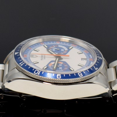 26691115f - TUDOR Heritage Chrono Blue gents wristwatch with chronograph reference 70330B, Switzerland, sold according to warranty card 11/2022, self winding, screwed down case, bracelet with deployant clasp, bidirectional revolving bezel, 2-coloured dial with applied hour-indices, luminous hands, diameter approx.42 mm, length approx. 22 cm, original box and papers, condition 1