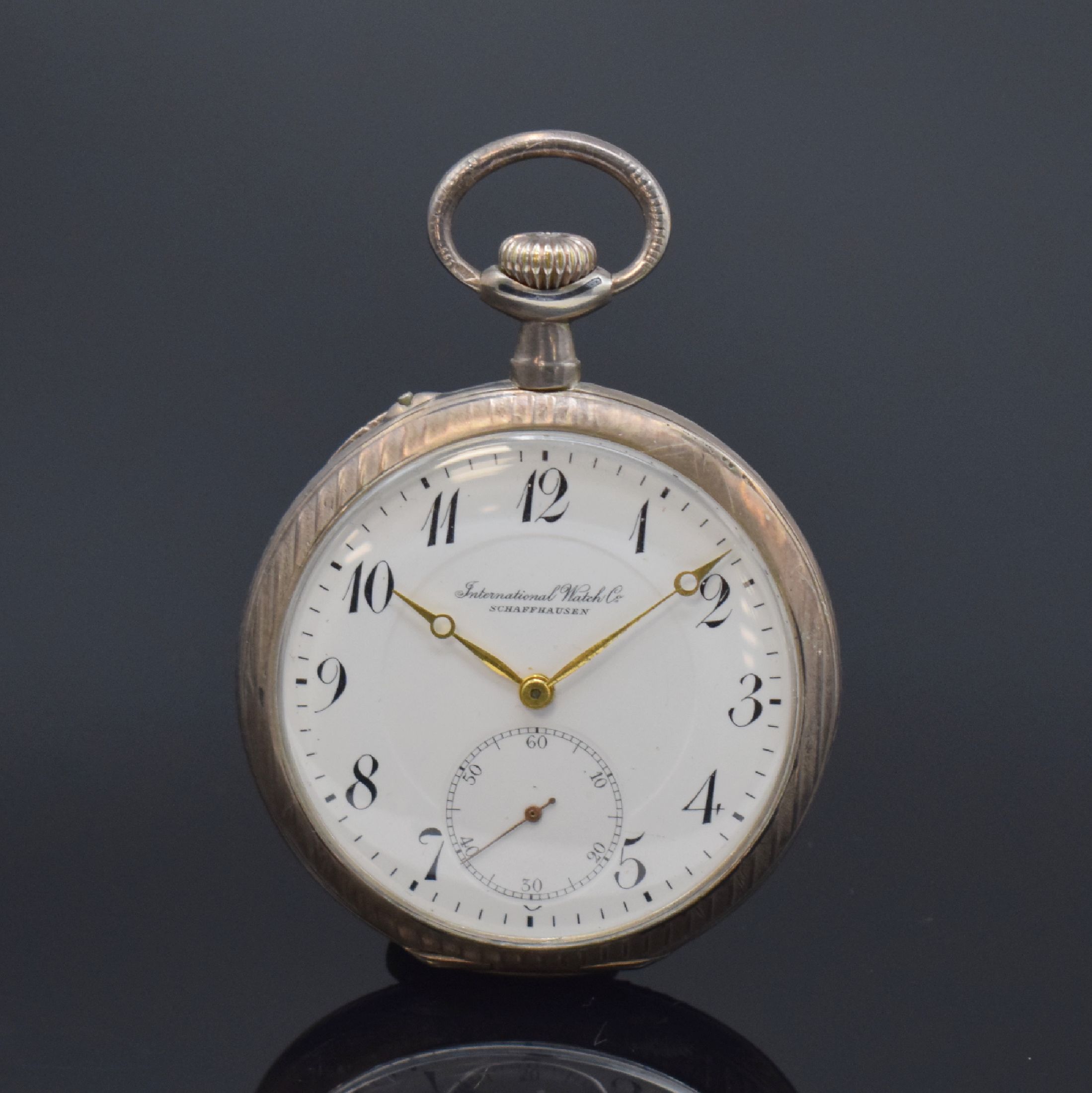IWC offene Taschenuhr in Silber, Schweiz um 1912, Emailzifferbl. m. arab. Zahlen, gold. Zeiger, verg. Werk Kal. 52, Komp.-Unr., gebl. Breguet-Sp., ...