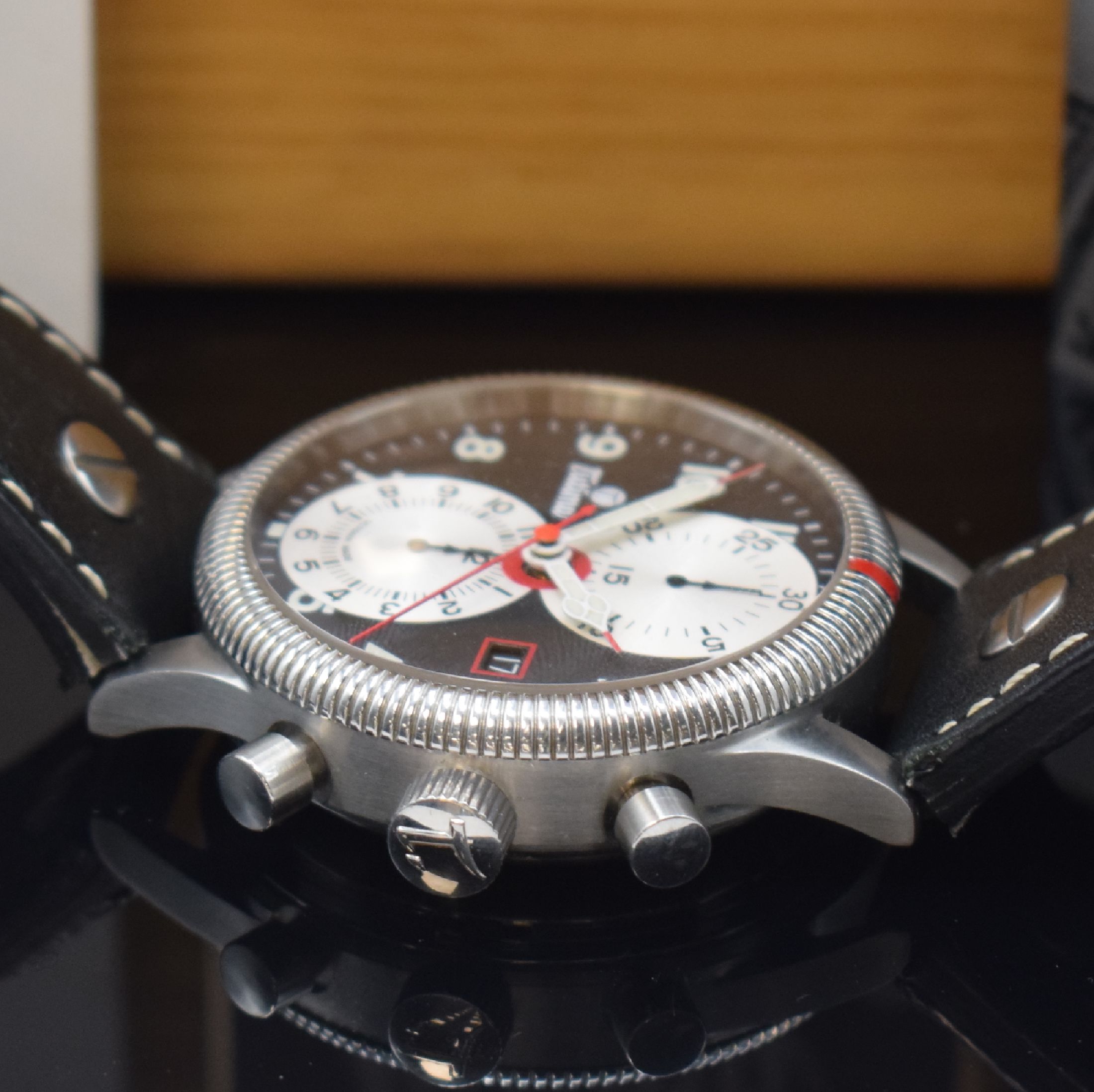 Detail b: TUTIMA Grand Classic "80th Anniversary" Armbandchronograph Referenz 781, Automatik, Deutschland um 2007, Edelstahlgeh. inkl. orig. ...