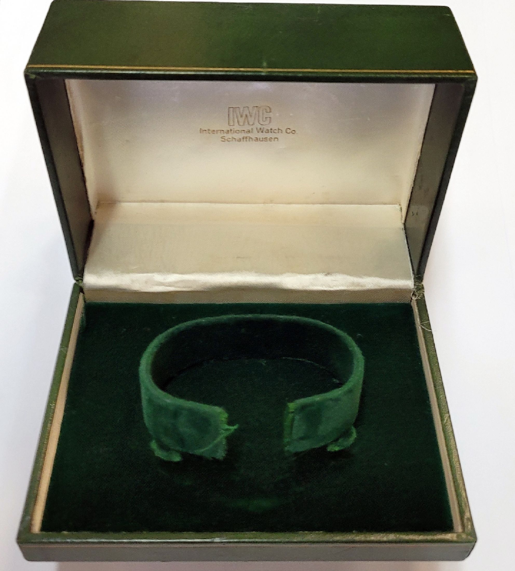 Detail j: IWC Herrenarmbanduhr in GG 750/000, Schweiz um 1964, Automatik, Boden und Glasrand aufgedr, neutr. GG 750/000 Gliederband m. Faltschl., Pie Pan ...