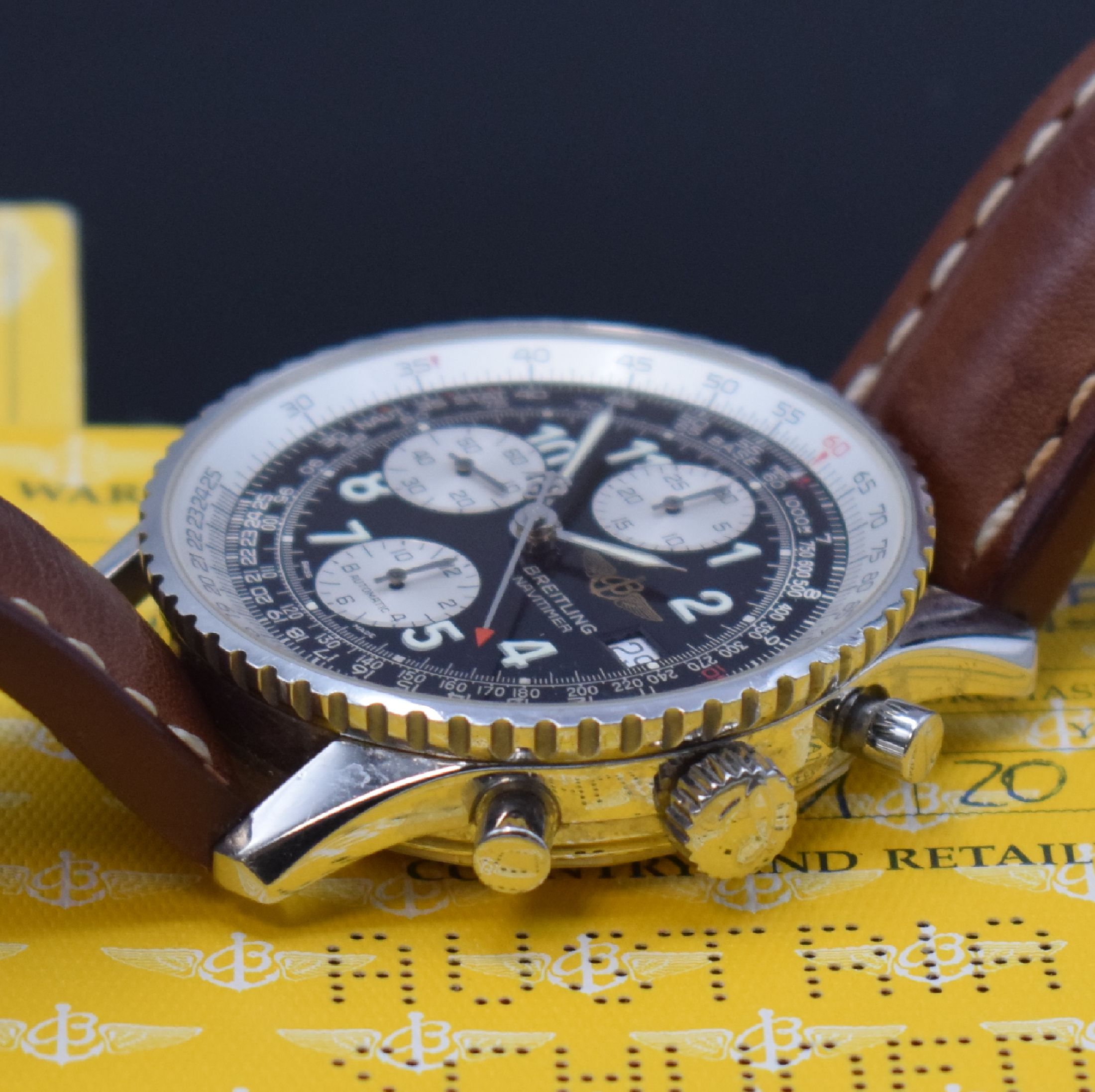 Detail c: BREITLING Armbandchronograph Old Navitimer Referenz A13322, Automatik, Chronometer in Edelstahl inkl. orig. Lederband m. orig. Dornschl., Boden ...