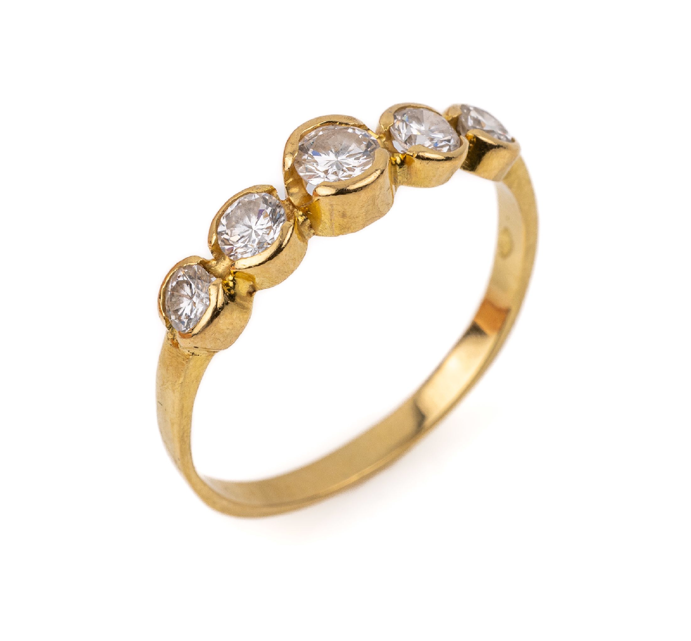 18 kt Gold Brillant-Ring, GG 750/000, 5 Brillanten zus. ca. 0.70 ct Weiß/si-p, ca. 2.6g, RW 60