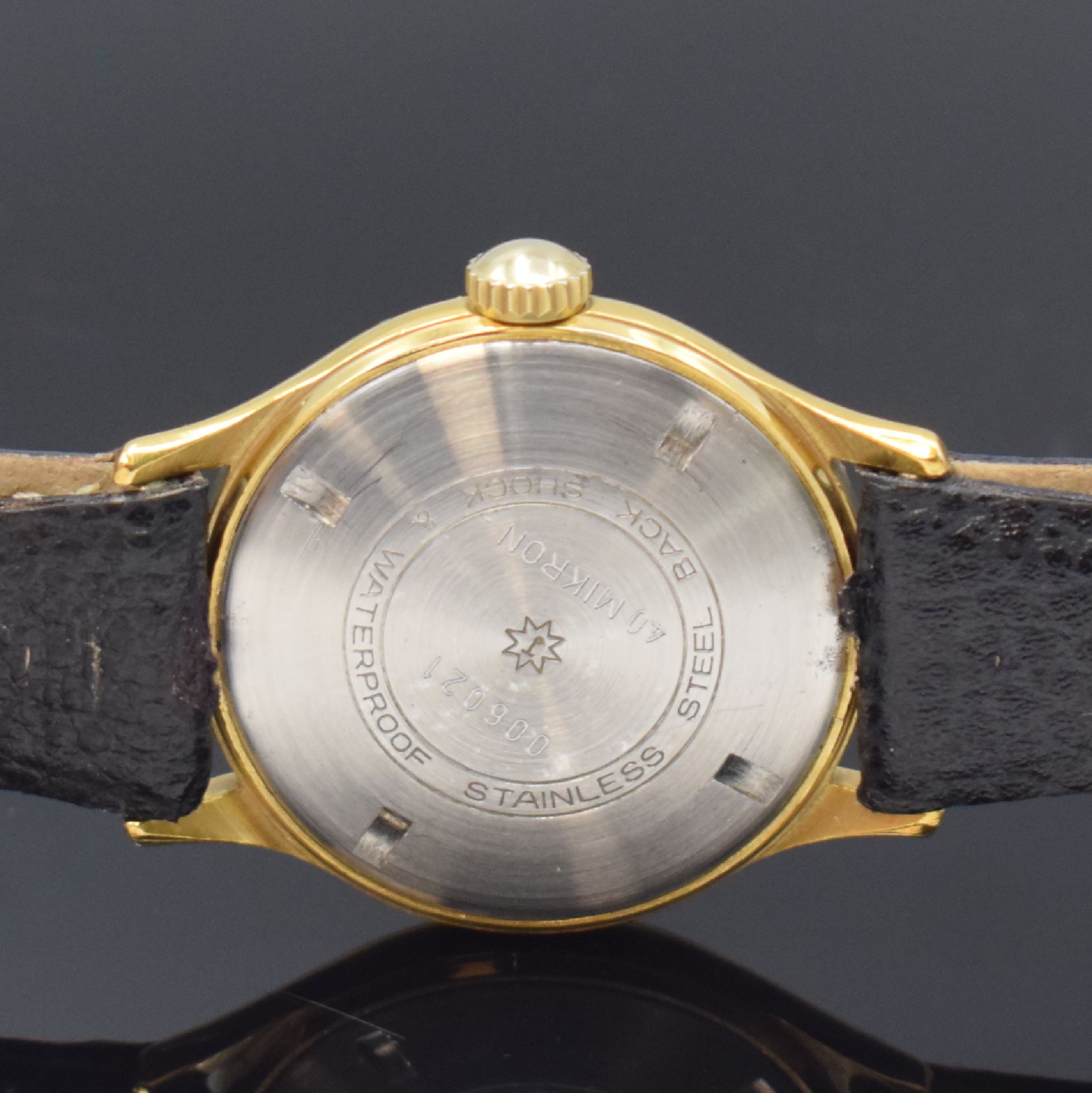 Detail c: JUNGHANS Chronometer Herrenarmbanduhr mit Kaliber 82, Deutschland um 1954, Handaufzug, verg. Gehäuse, Stahlboden geschr., schönes Zifferbl. m. ...