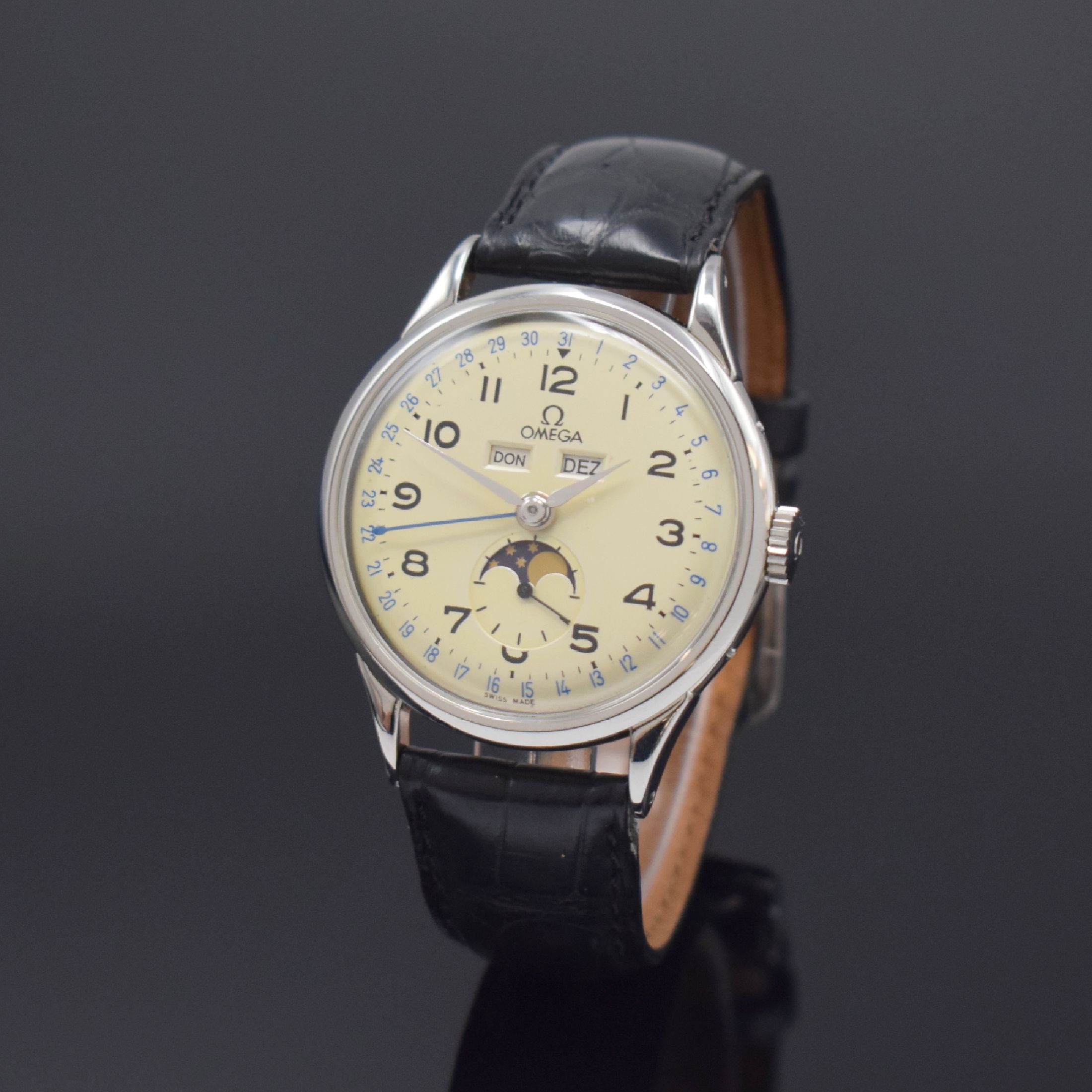 OMEGA seltene, astronomische Herrenarmbanduhr Serie Cosmic Referenz 2486-1, Handaufzug, Schweiz um 1953, 3-teil. Edelstahlgeh., Boden und Glasrand ...