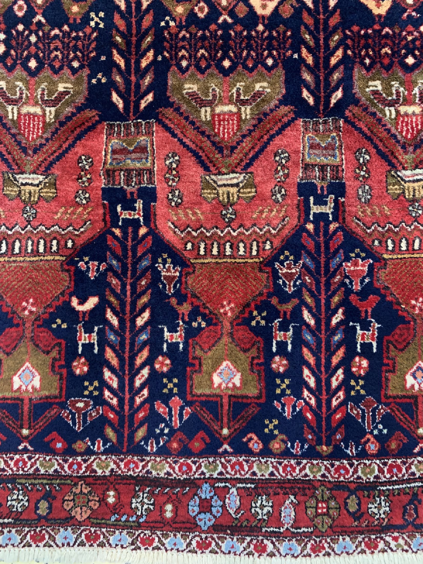 Detail b: Afschar alt, Persien, um 1960, Wolle auf Baumwolle, ca. 160 x 120 cm, EHZ: 2