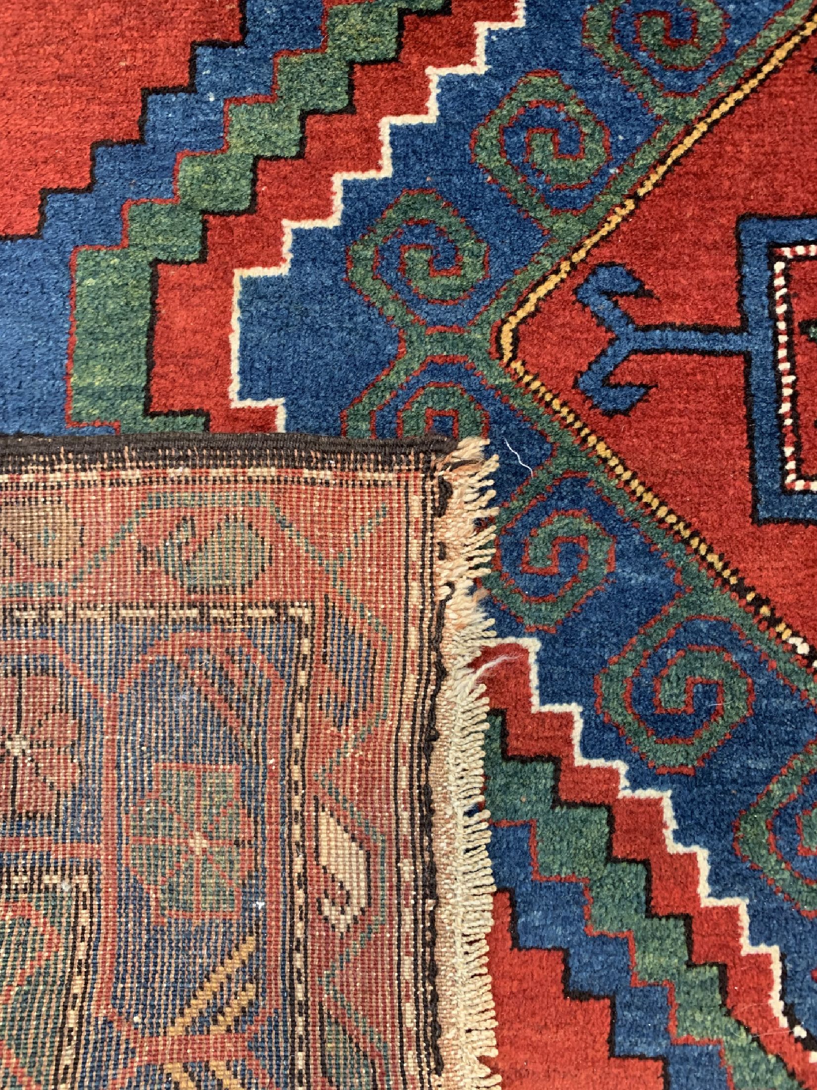 Detail d: Armenischer Kazak, Kaukasus, datiert 1932 , Wolle auf Wolle, ca. 230 x 153 cm, EHZ: 2