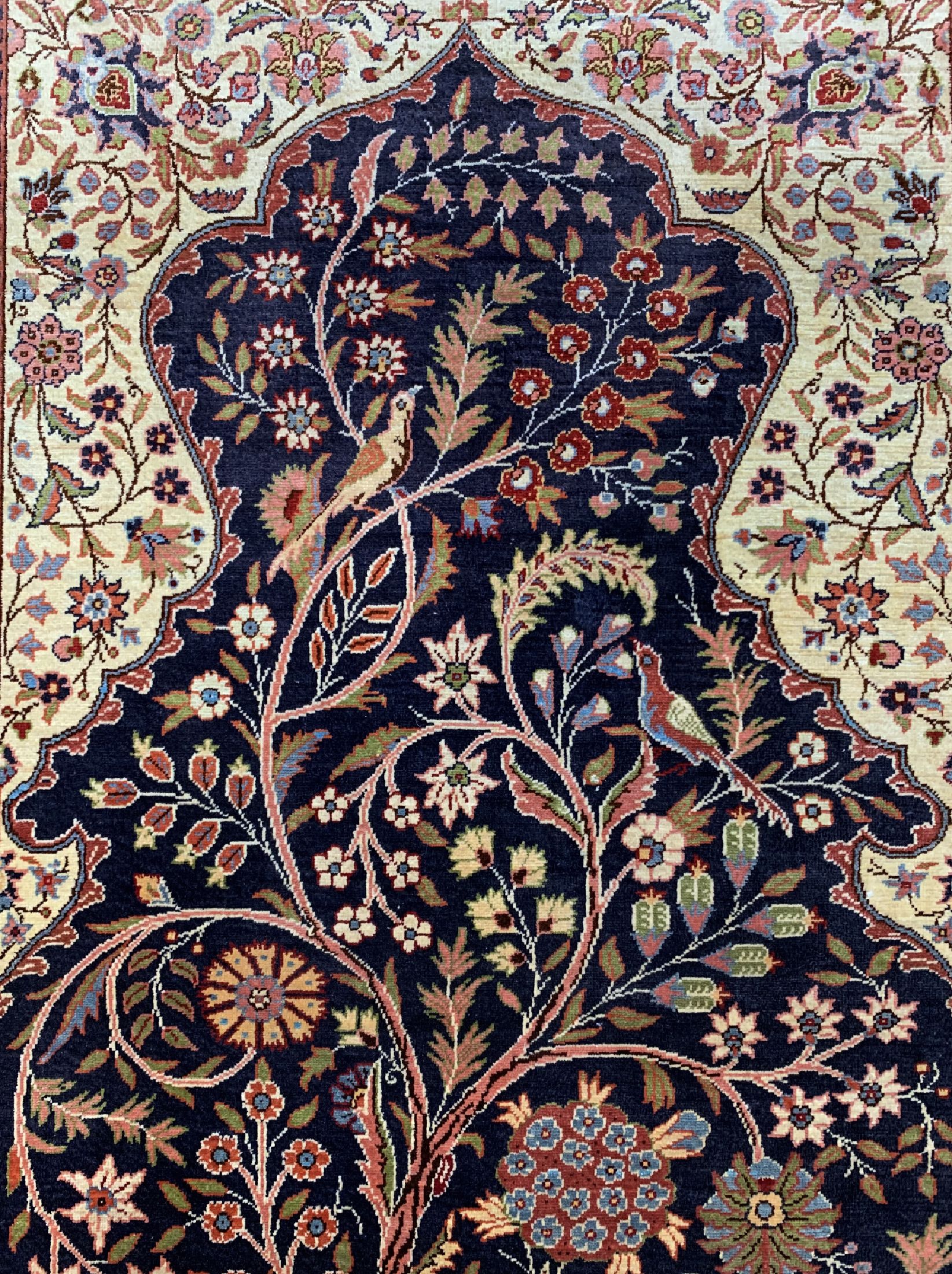Detail c: Kayseri Seide fein, Türkei, um 1950, reine Naturseide, Metallbroschiert, ca. 165 x 103 cm, EHZ: 1