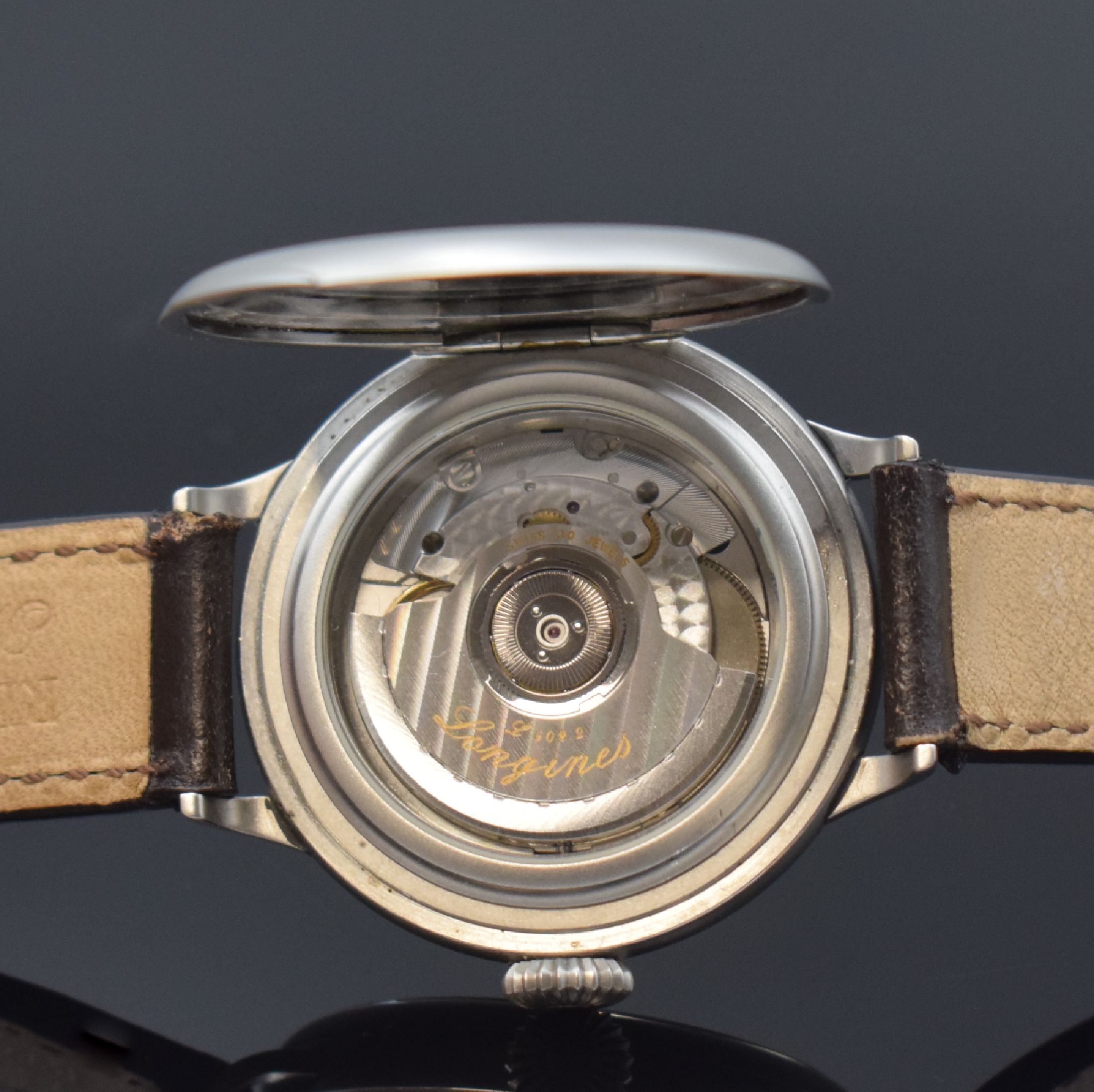 Detail f: LONGINES limitierte Armbanduhr in Stahl Referenz L7.881.4, Schweiz um 2010, Automatik, mattiertes Scharniergeh., Lünette aufgedr., weißes Zifferbl. ...