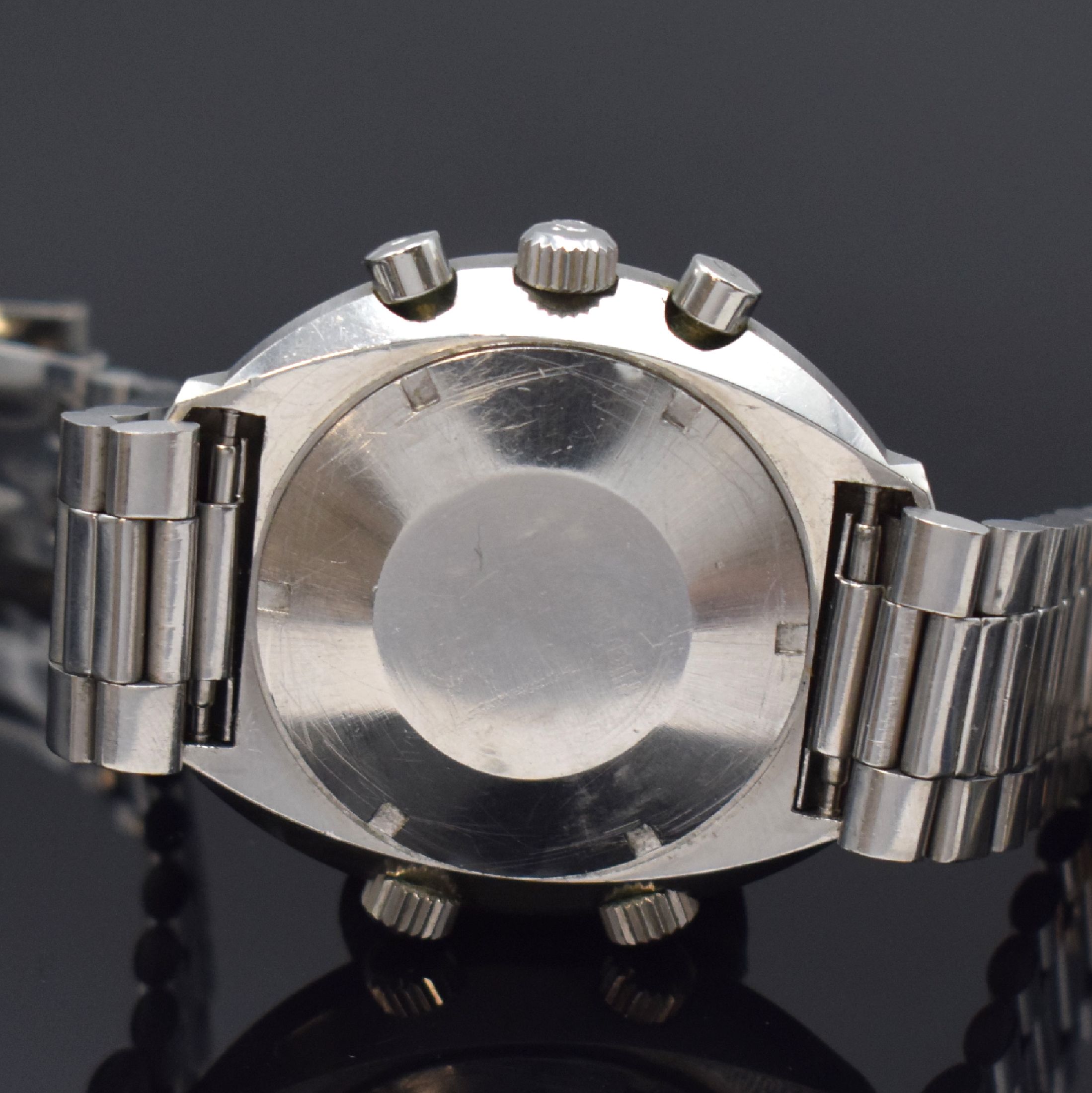 Detail e: OMEGA Flightmaster Herrenchronograph in Stahl Referenz 145.013, Schweiz um 1970, Handaufzug, verschr. Geh., orig. HOLZER-Mexico Stahlband, Kronen ...